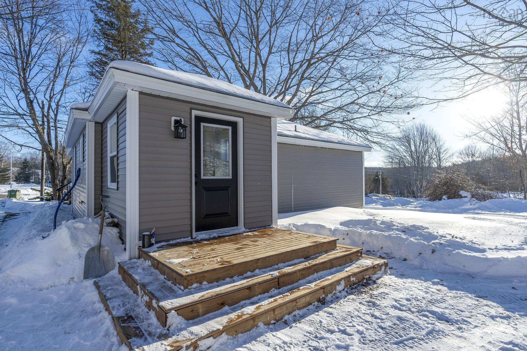 $350,000.00: 5029 12 Highway, North Alton