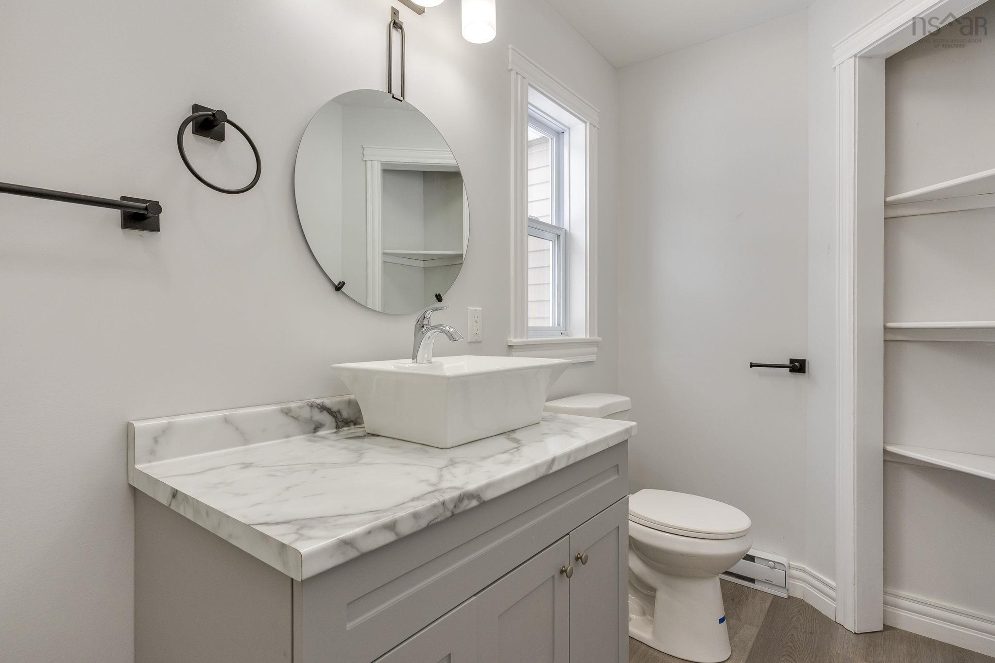 $350,000.00: 5029 12 Highway, North Alton