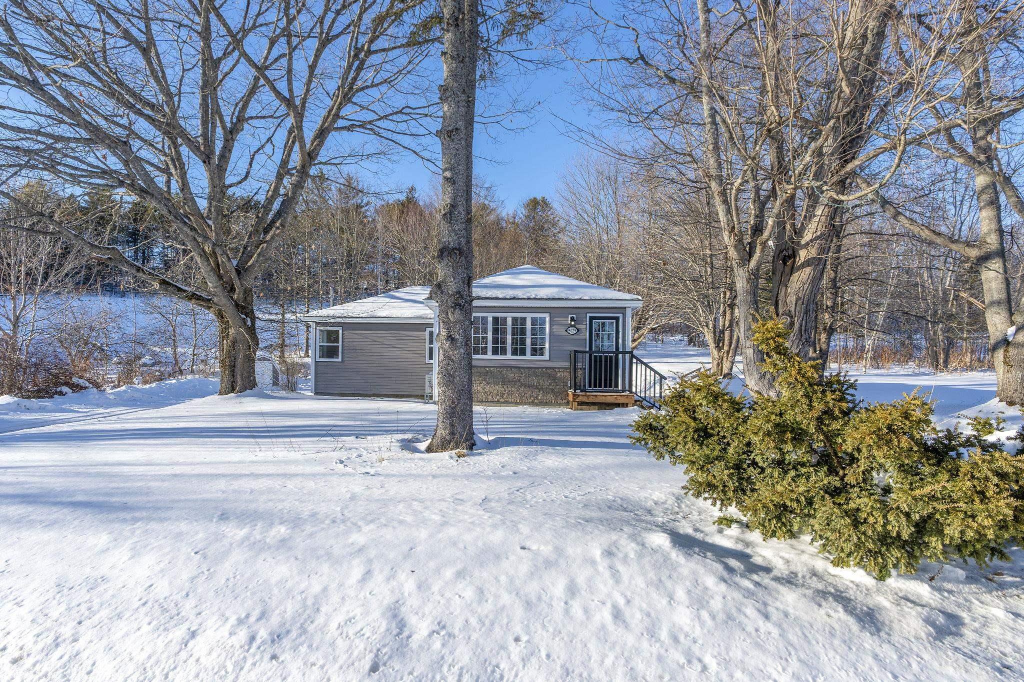 $350,000.00: 5029 12 Highway, North Alton