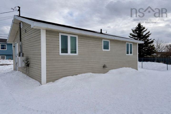 $169,900.00: 383 McKay Street, New Waterford