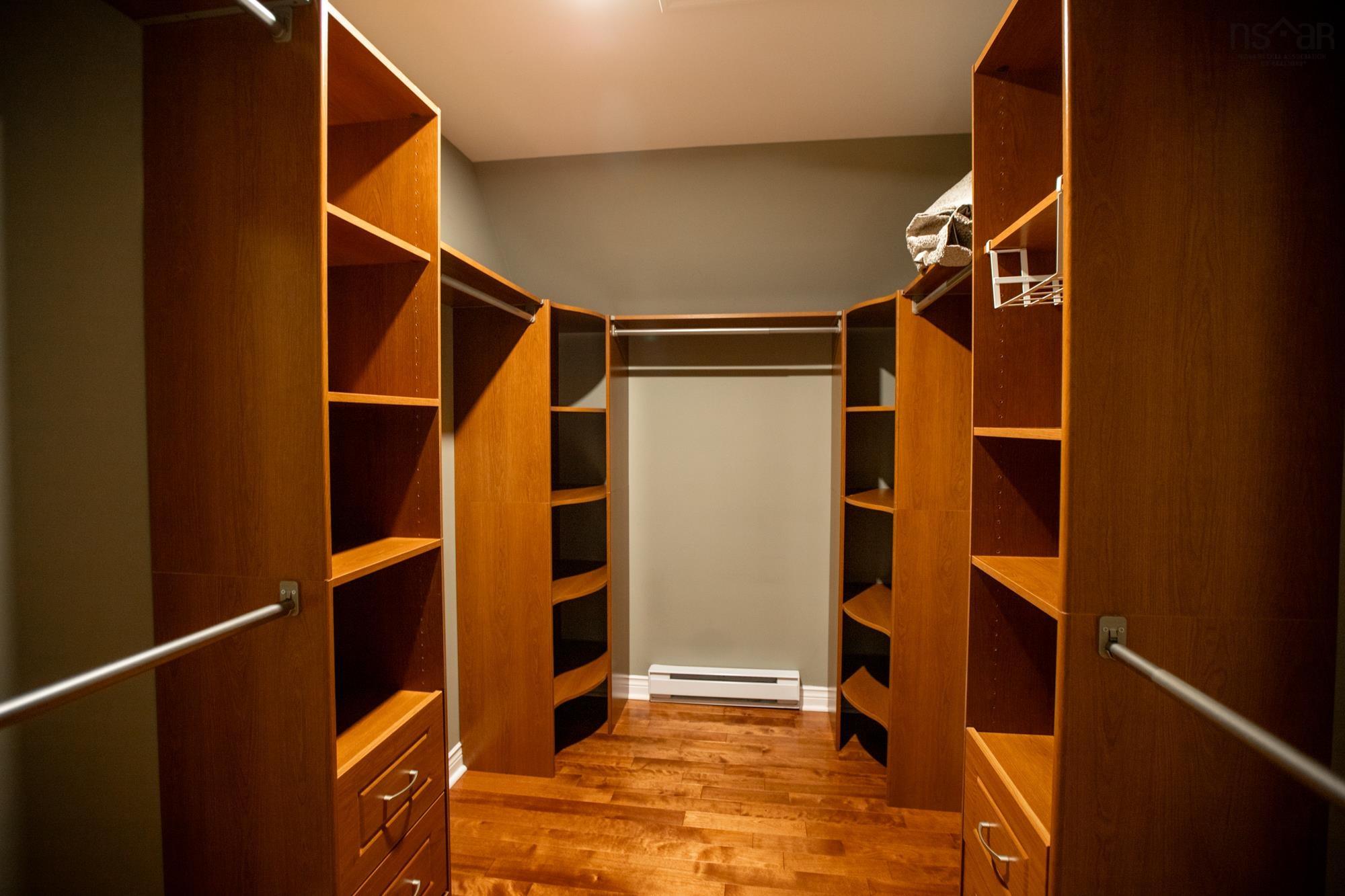 21 Forest Lane, Bedford, NS (MLS 202602246)