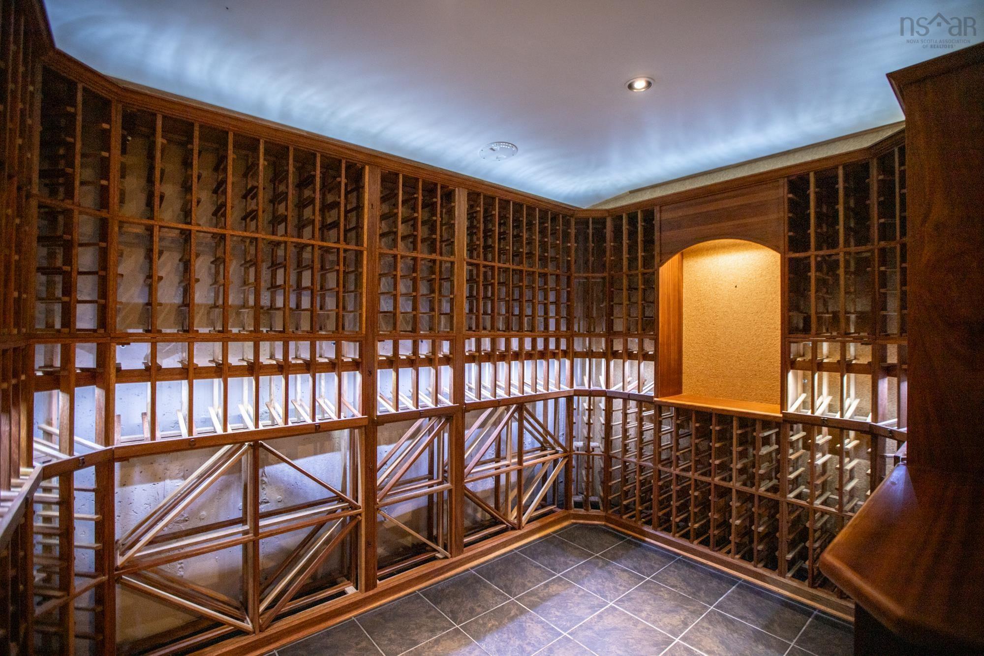 21 Forest Lane, Bedford, NS (MLS 202602246)