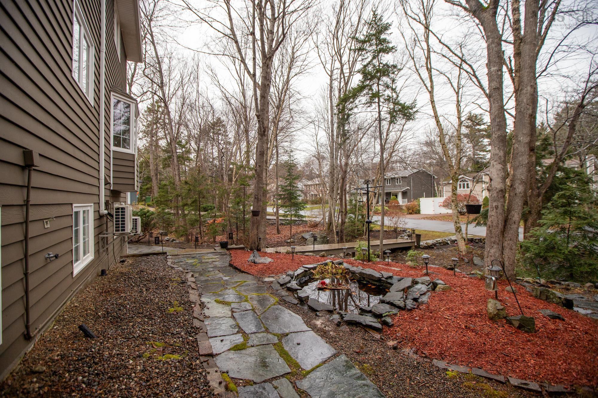 21 Forest Lane, Bedford, NS (MLS 202602246)