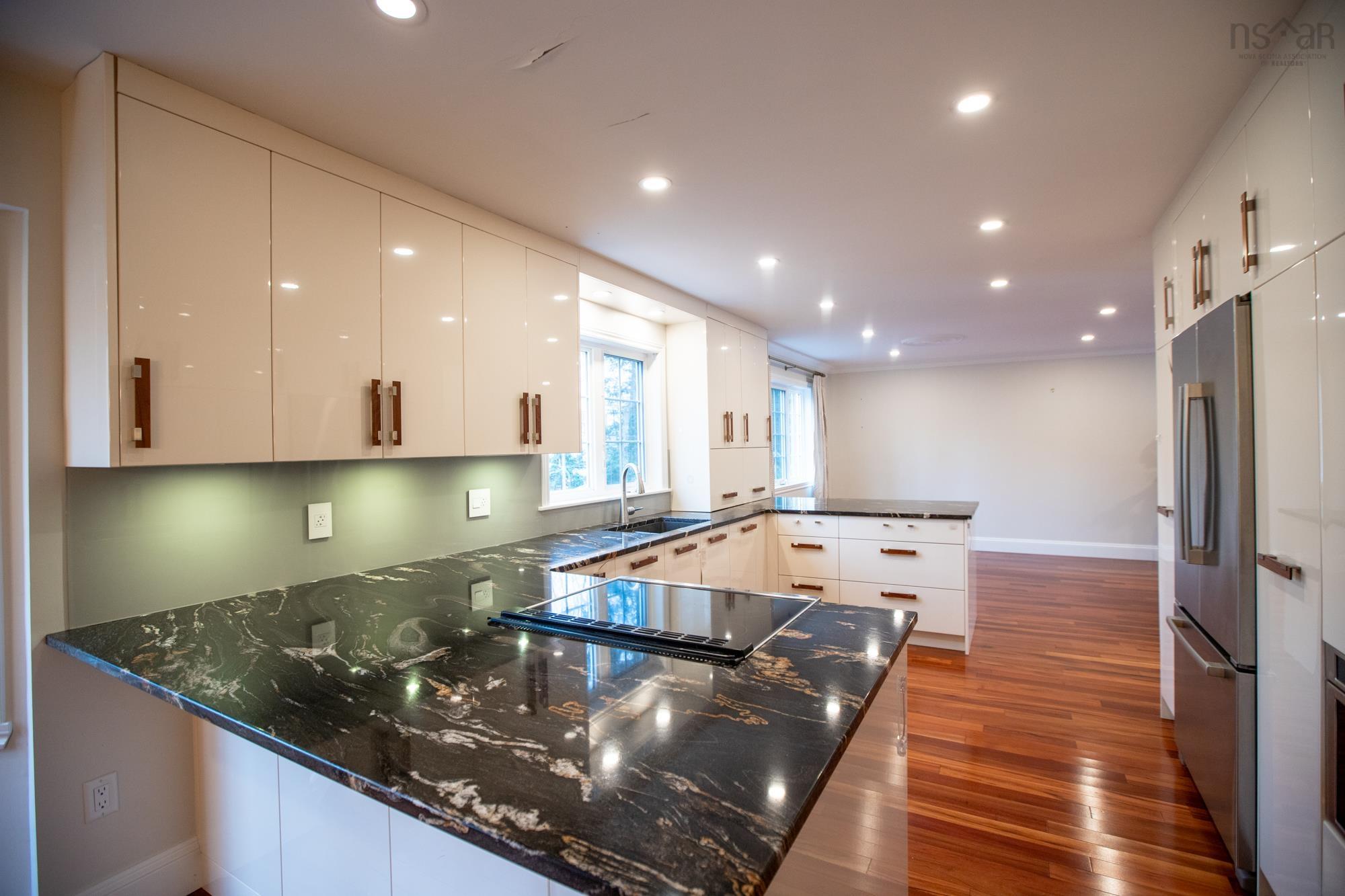 21 Forest Lane, Bedford, NS (MLS 202602246)