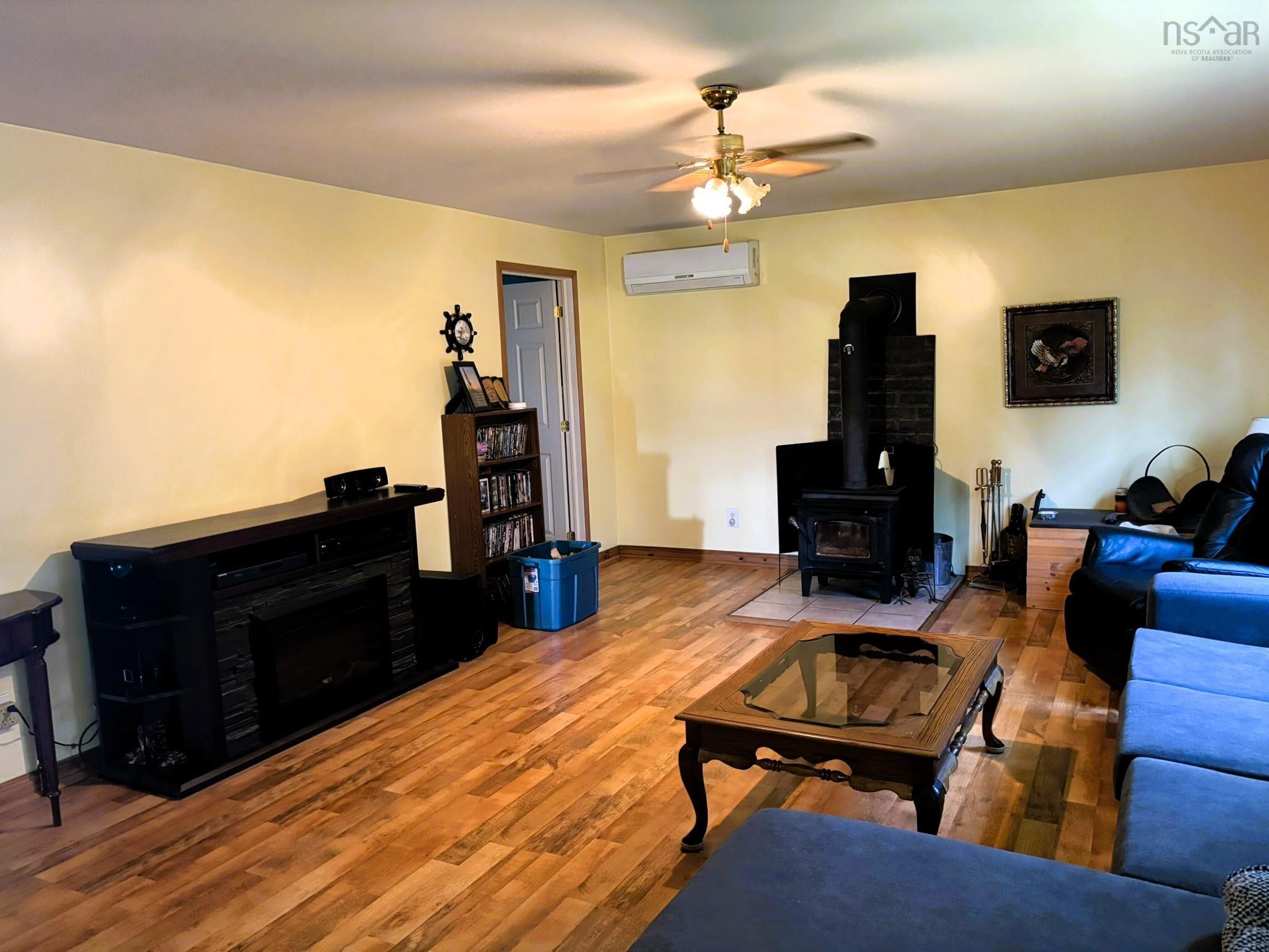 $199,900.00: 7643 Hwy#2 Highway, West Brook