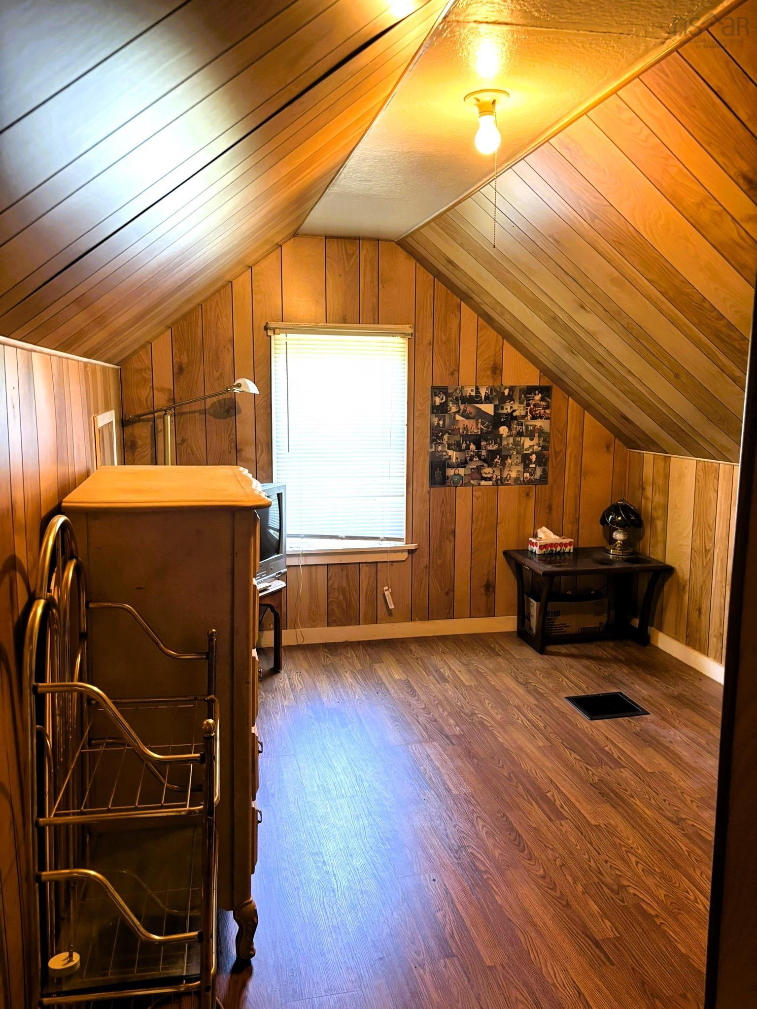 $199,900.00: 7643 Hwy#2 Highway, West Brook