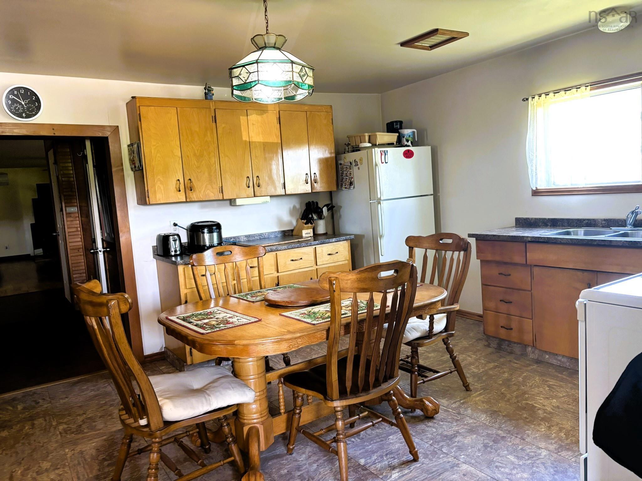 $199,900.00: 7643 Hwy#2 Highway, West Brook