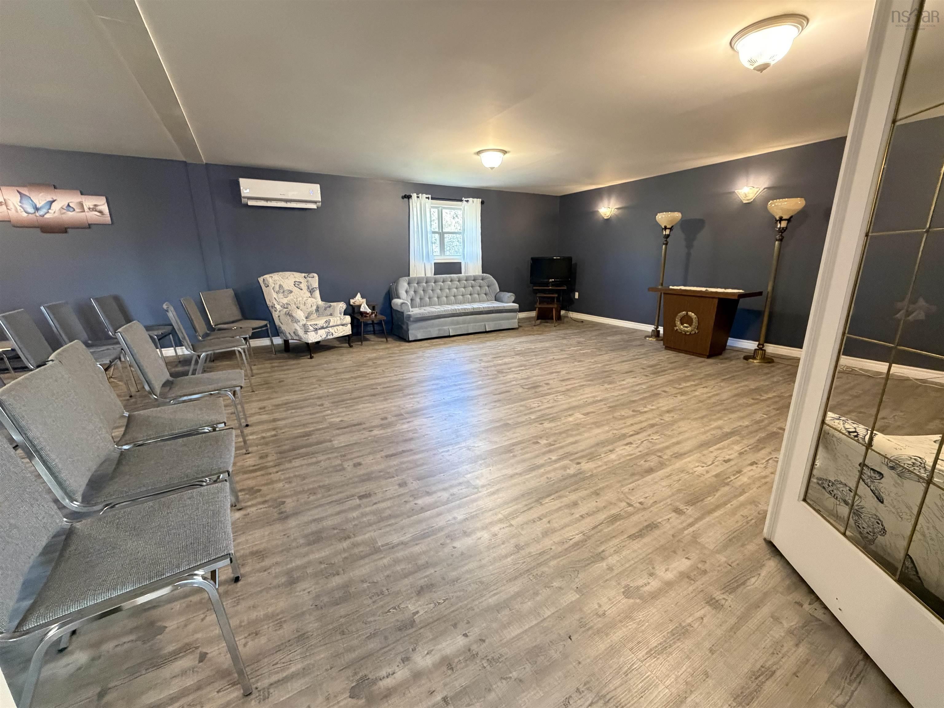 $159,900.00: 429 Highway 7, Ecum Secum