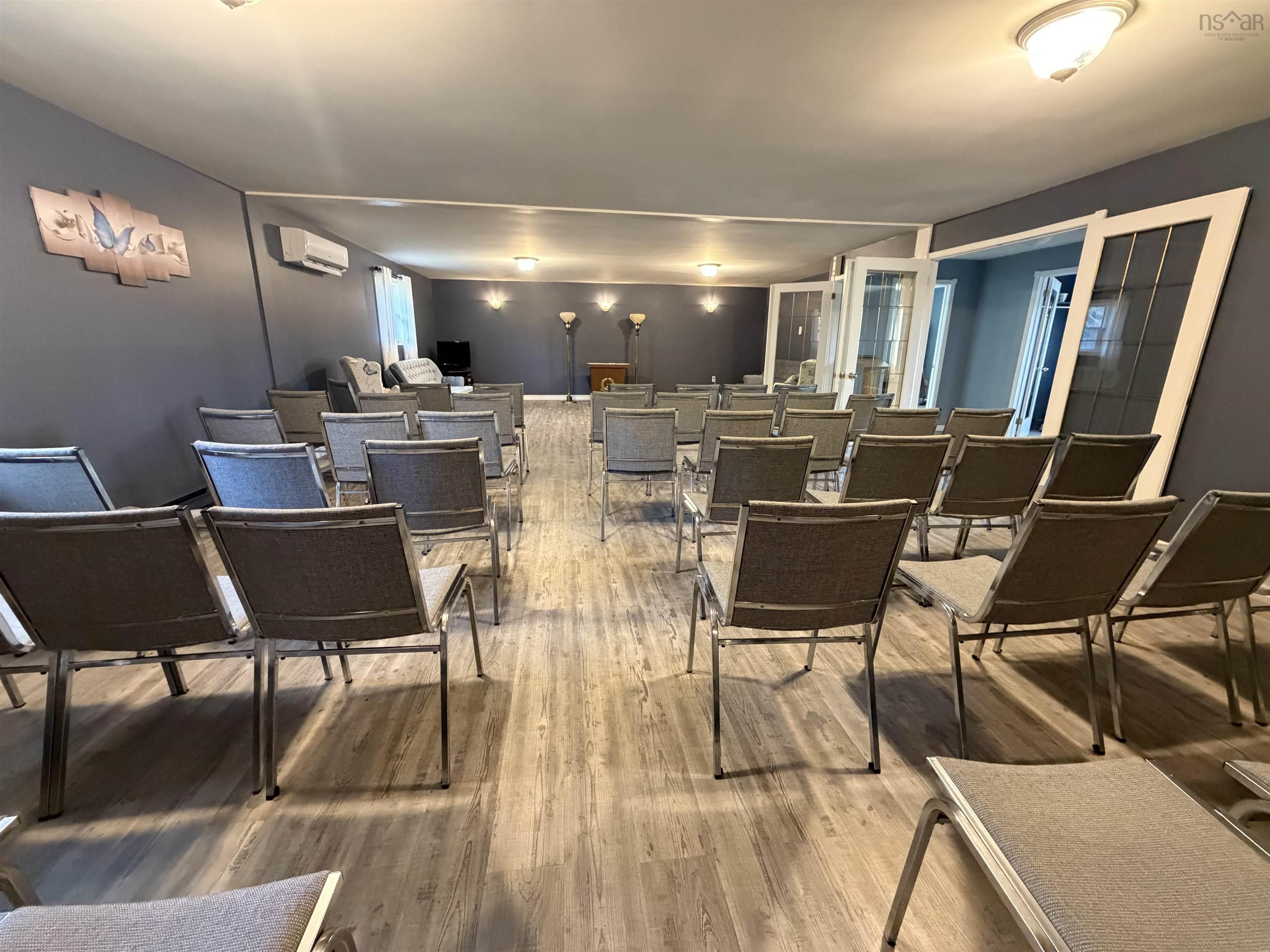 $159,900.00: 429 Highway 7, Ecum Secum