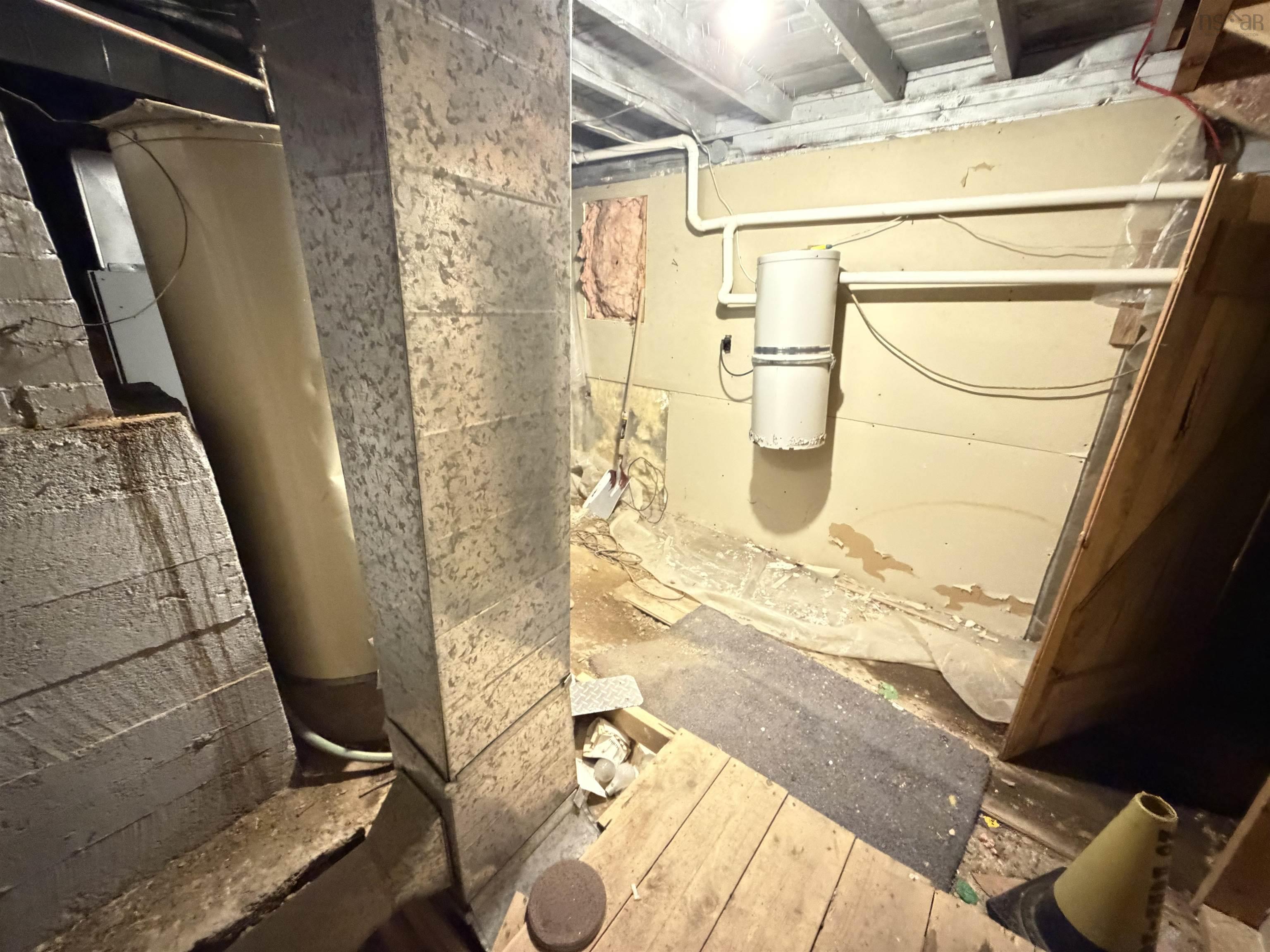 $159,900.00: 429 Highway 7, Ecum Secum