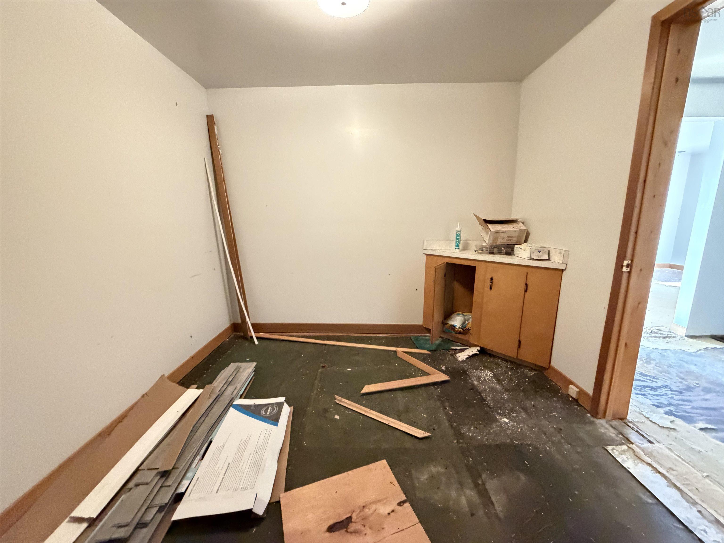 $159,900.00: 429 Highway 7, Ecum Secum