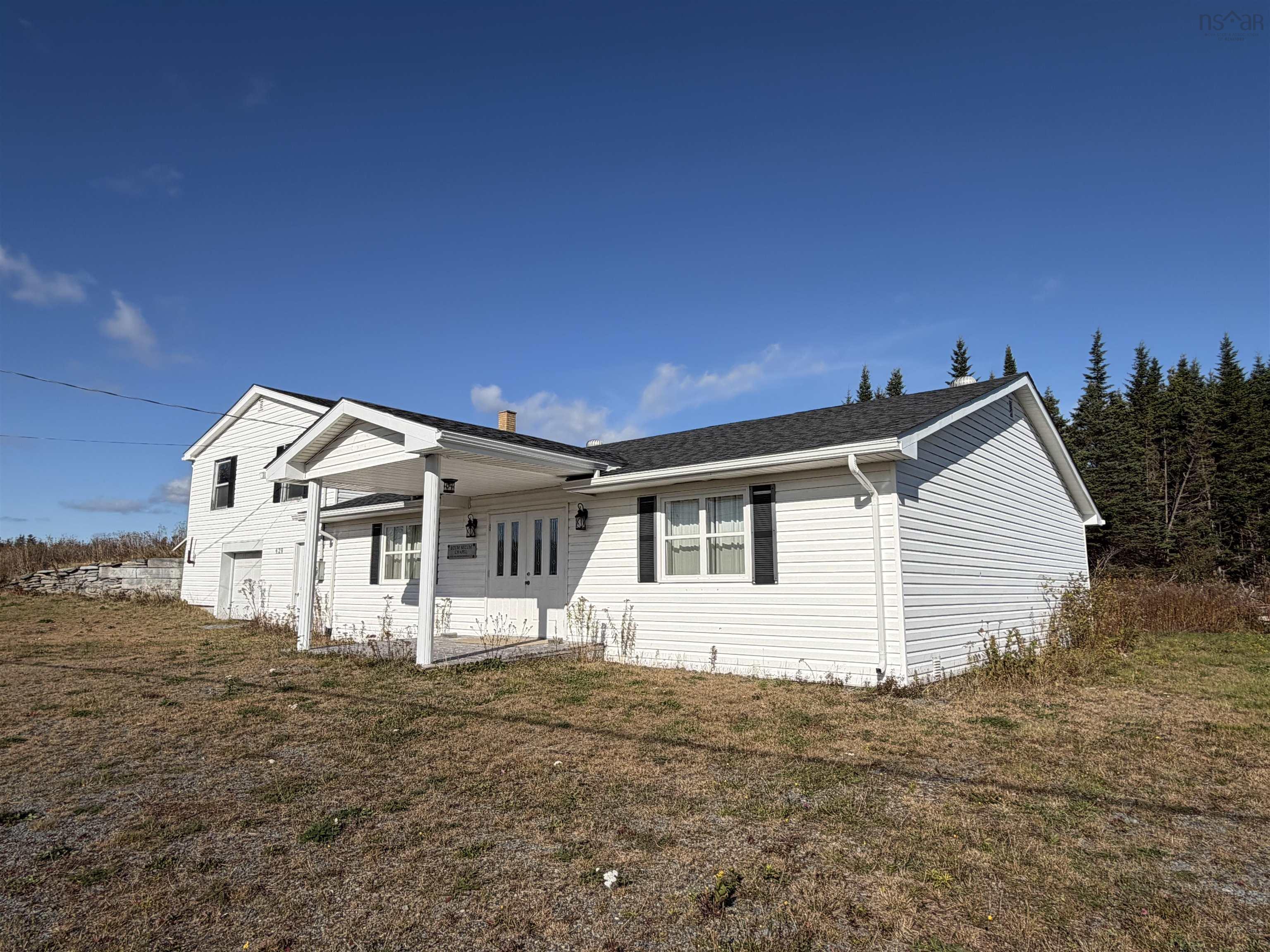 $159,900.00: 429 Highway 7, Ecum Secum