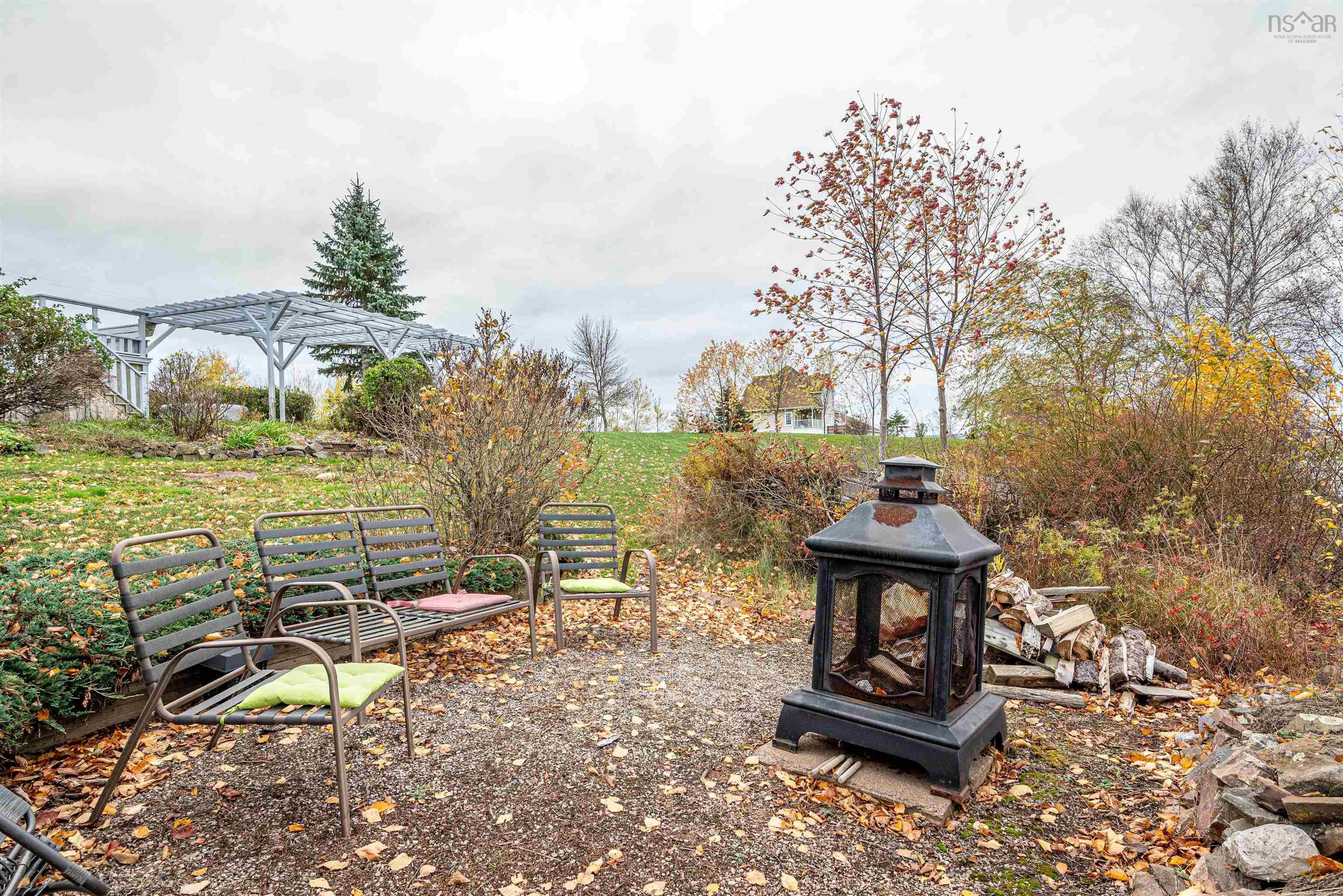 $995,000.00: 215 Cloverdale Drive, Martock