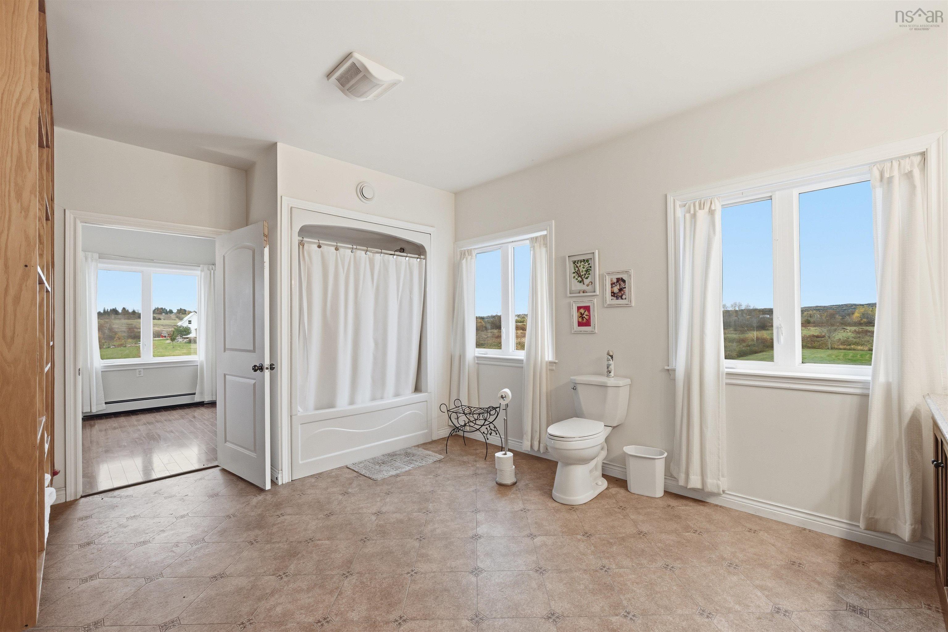 $995,000.00: 215 Cloverdale Drive, Martock