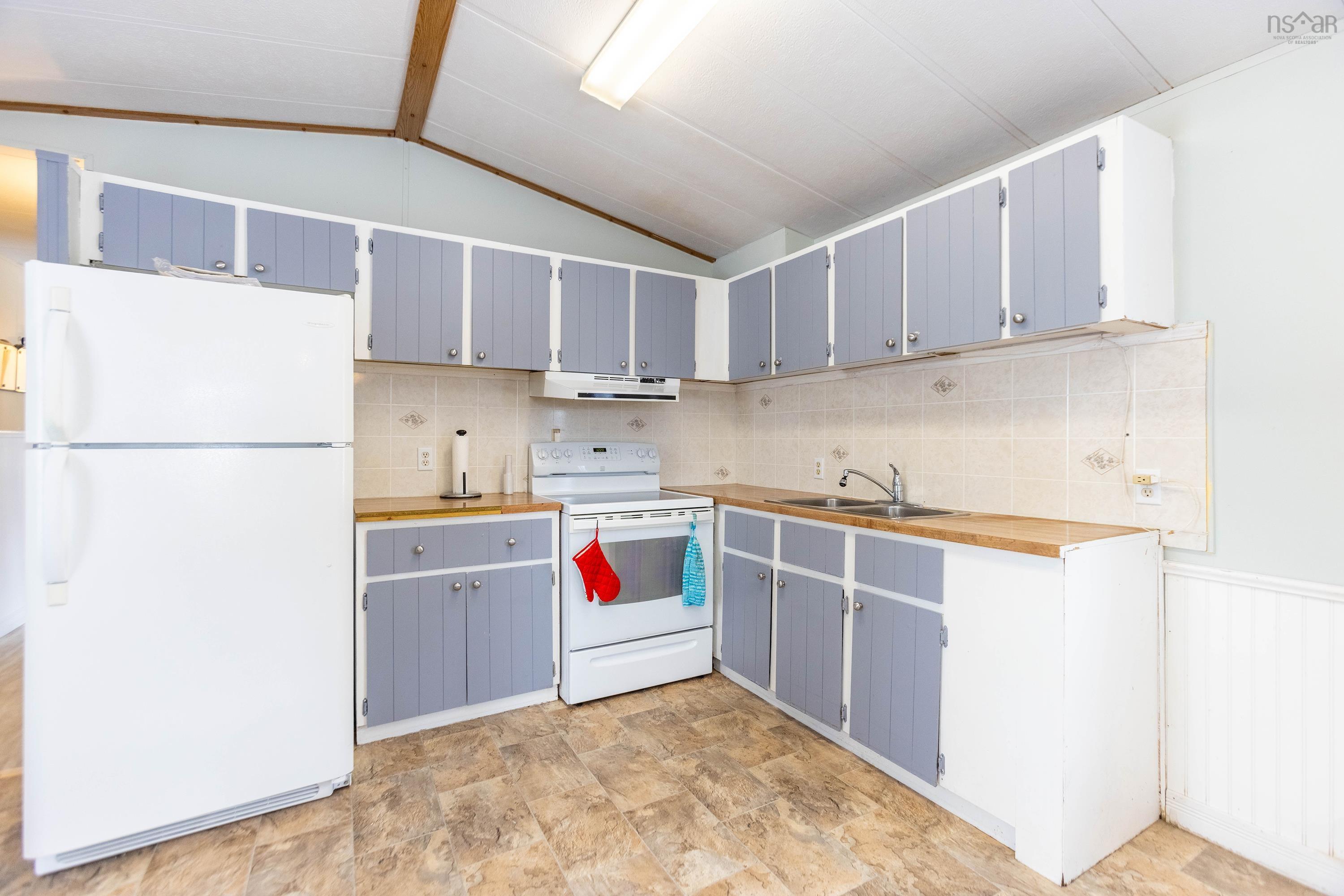 $109,900.00: 2 Costin Drive, Amherst