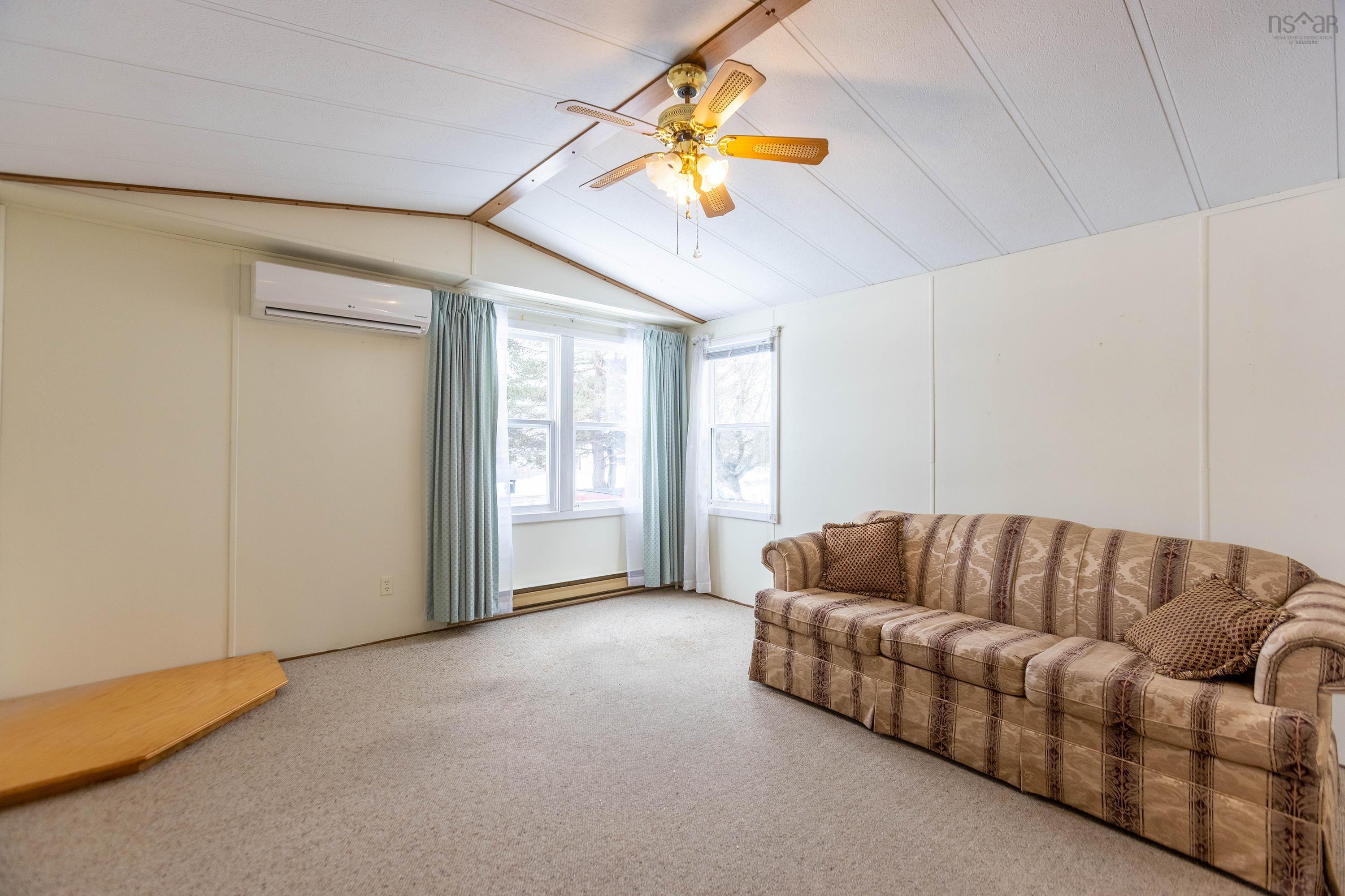 $109,900.00: 2 Costin Drive, Amherst