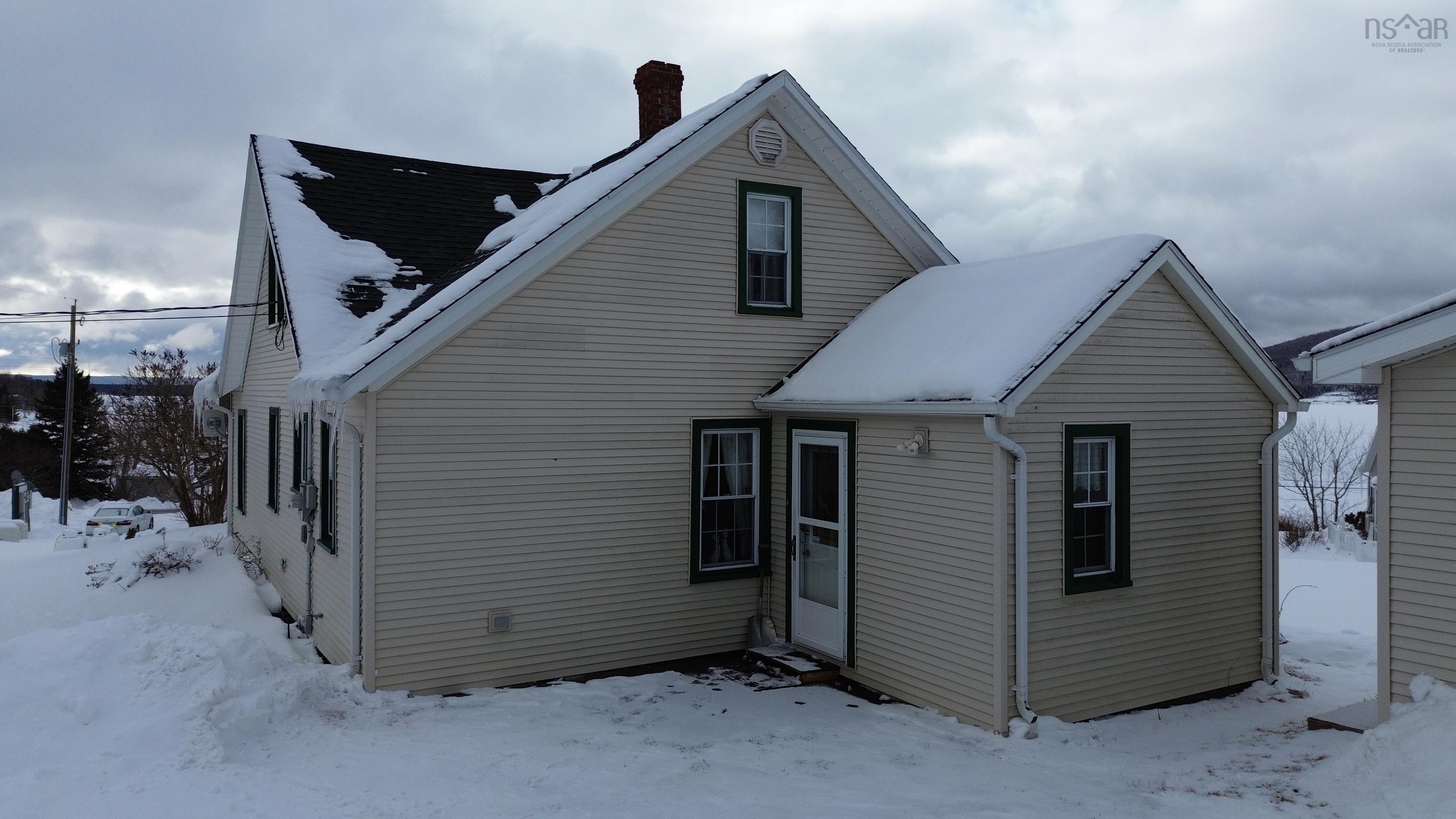 $299,000.00: 9596 105 Highway, Whycocomagh