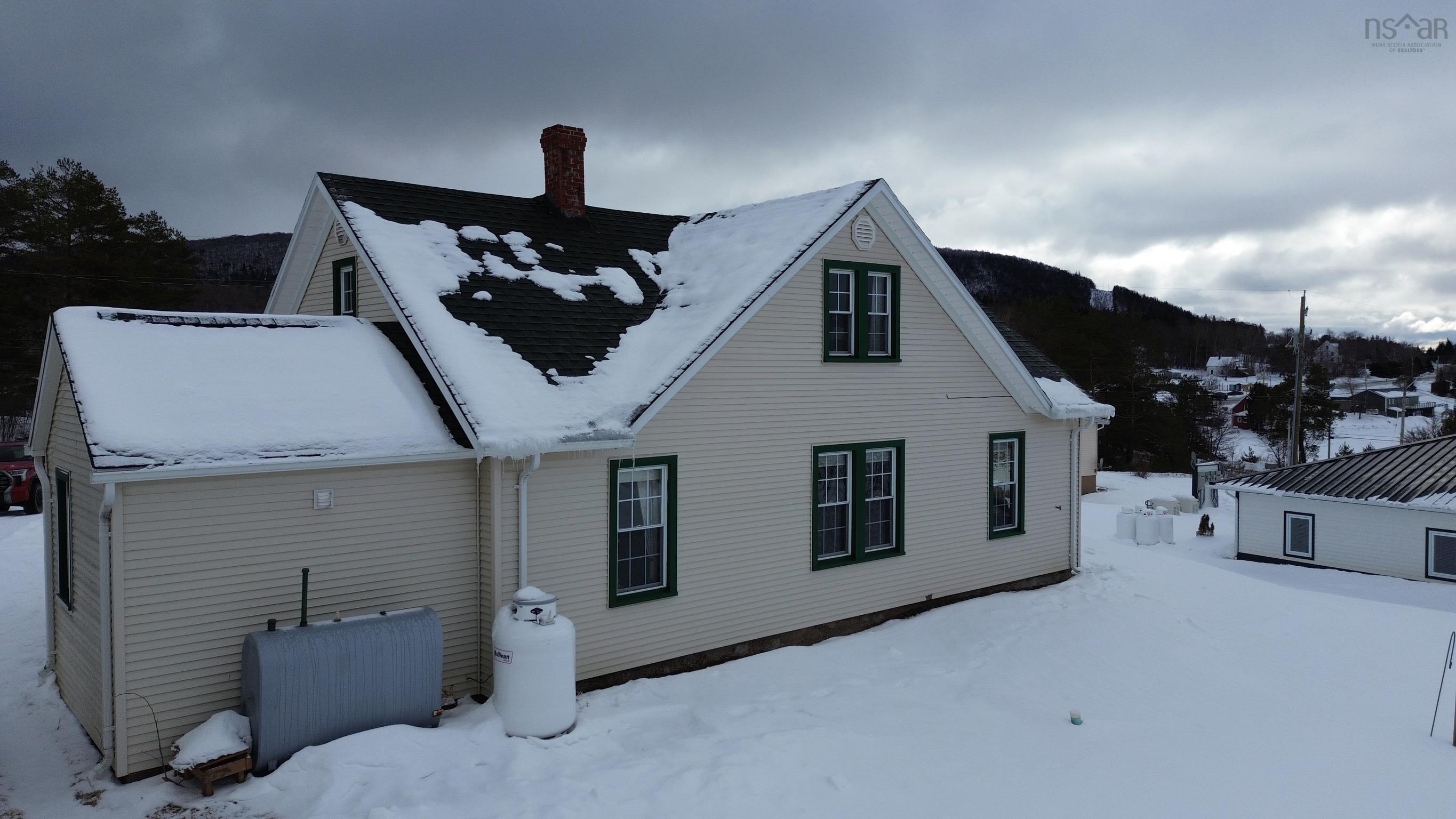 $299,000.00: 9596 105 Highway, Whycocomagh