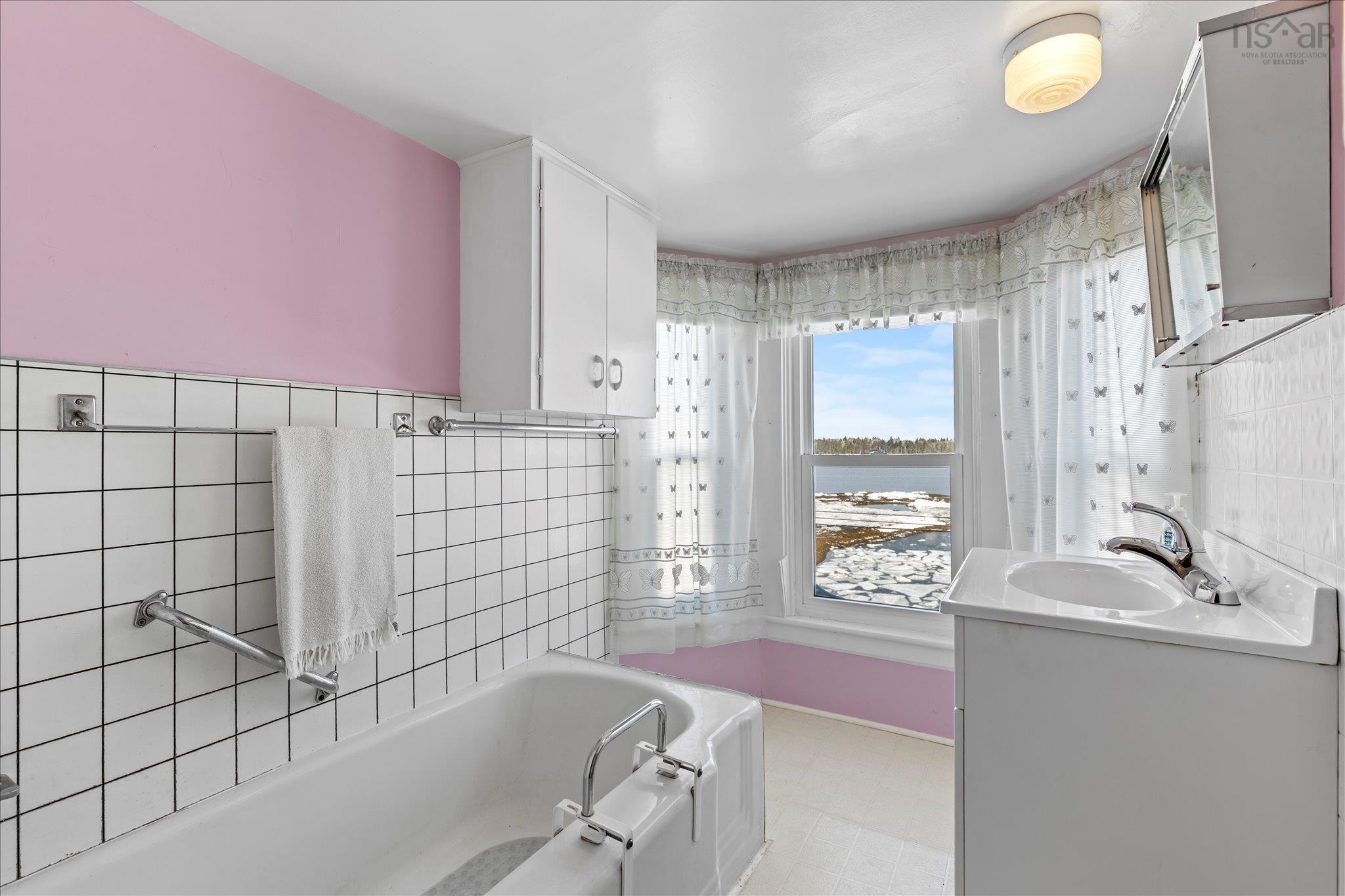 $549,900.00: 406 Kingsburg Road, Lower Rose Bay