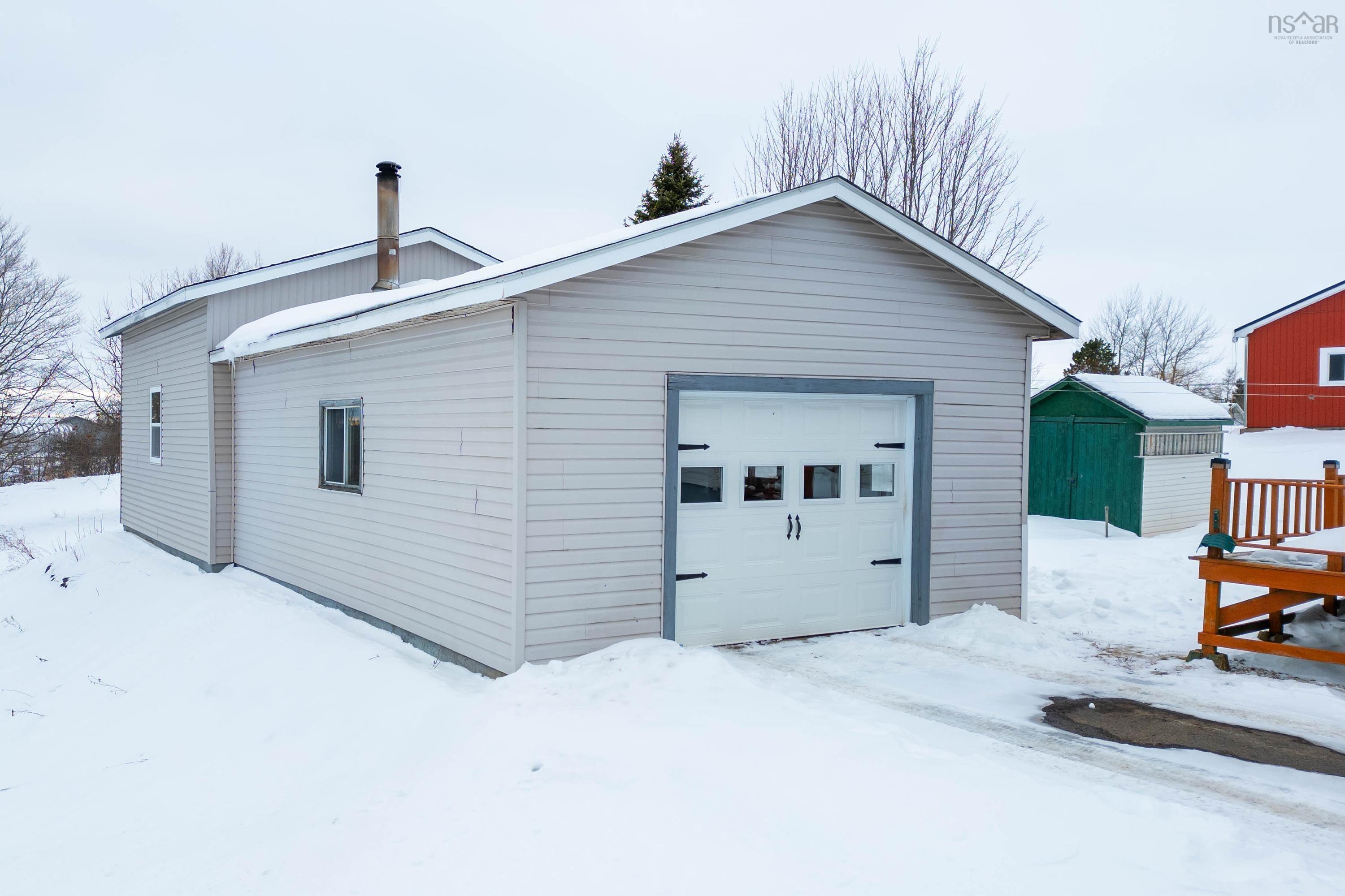 $319,900.00: 482 Highway 204, Brookdale