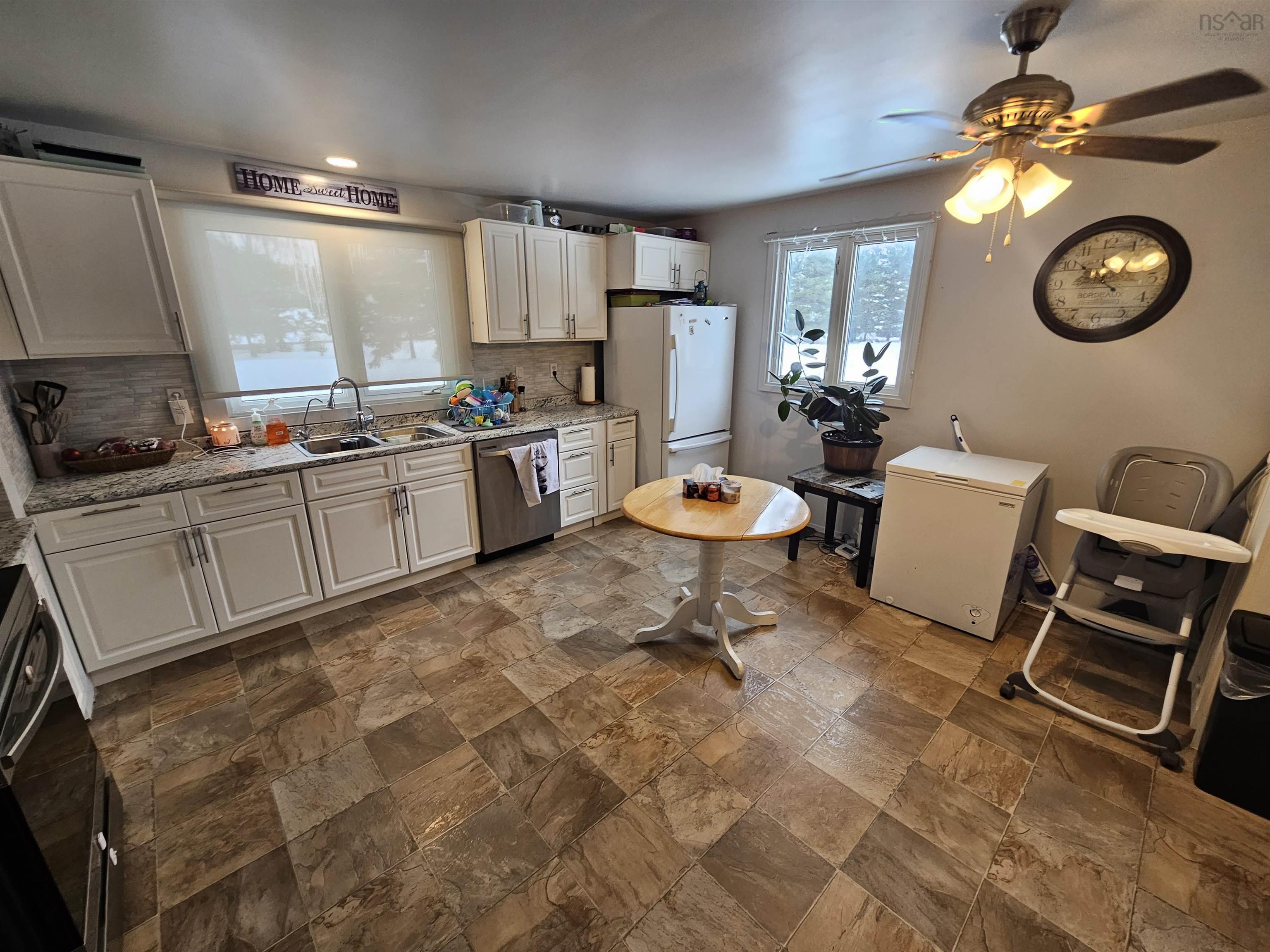 $289,900.00: 9521 Highway 6 Highway, Pugwash