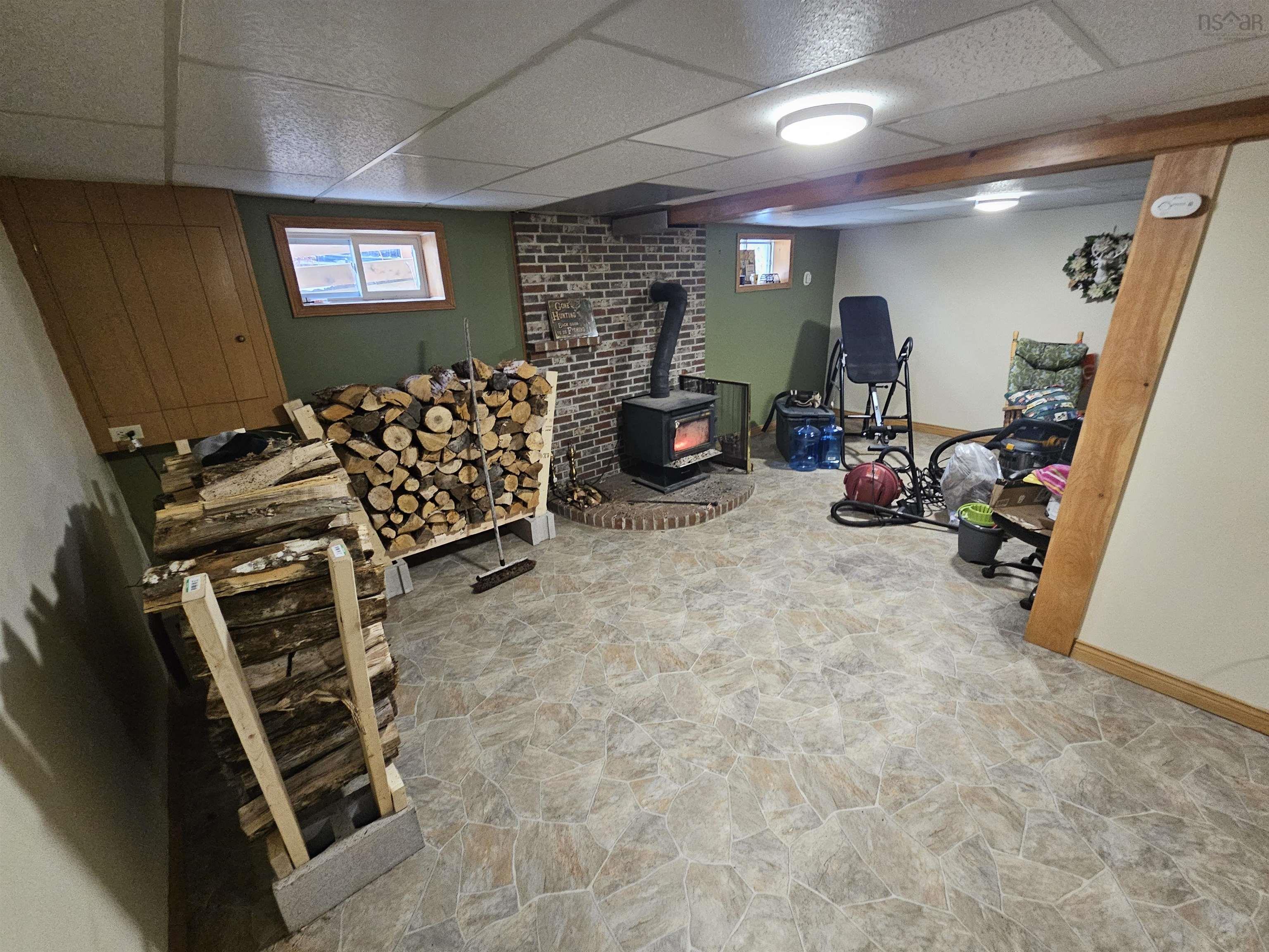 $289,900.00: 9521 Highway 6 Highway, Pugwash