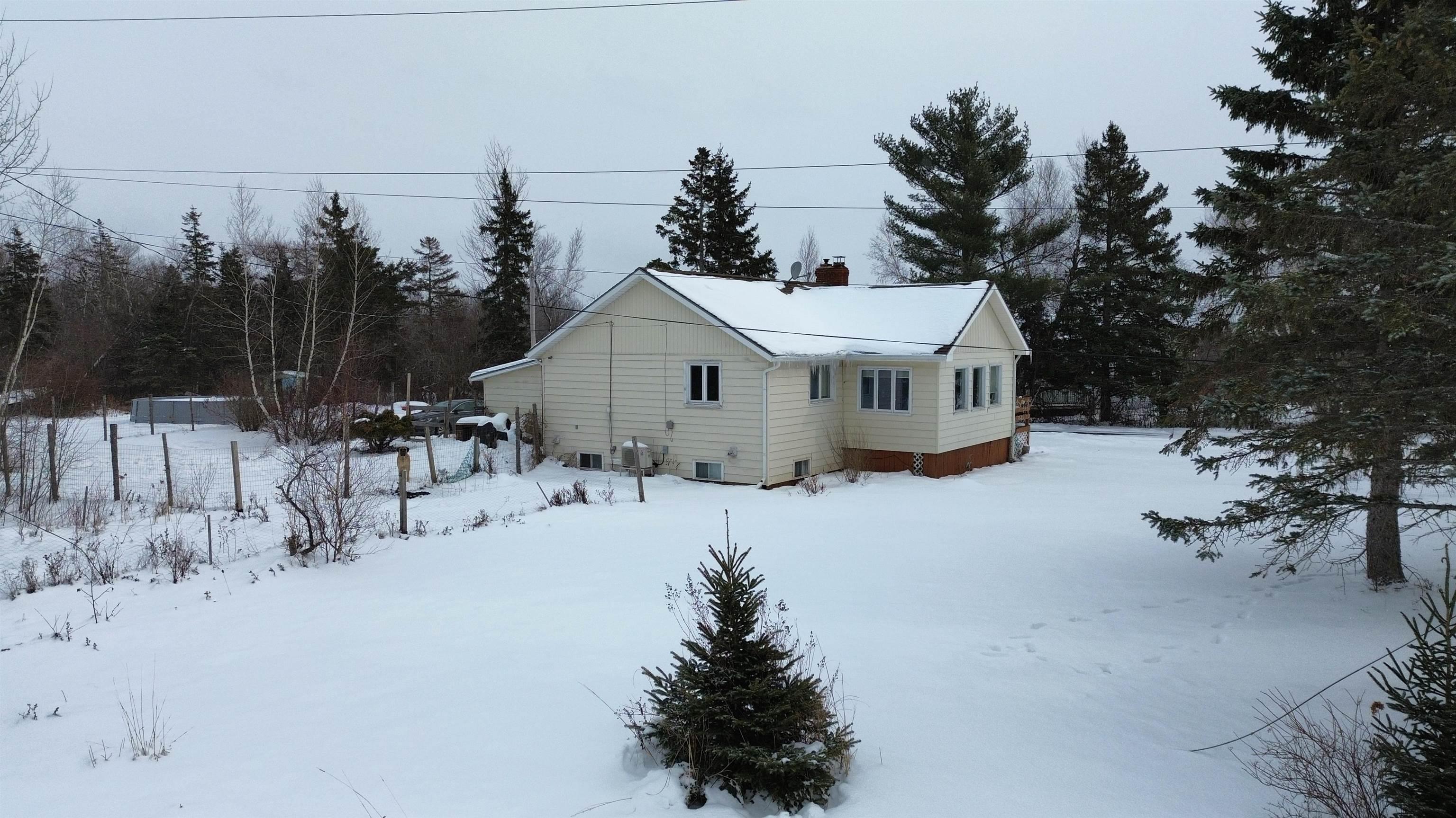 $289,900.00: 9521 Highway 6 Highway, Pugwash