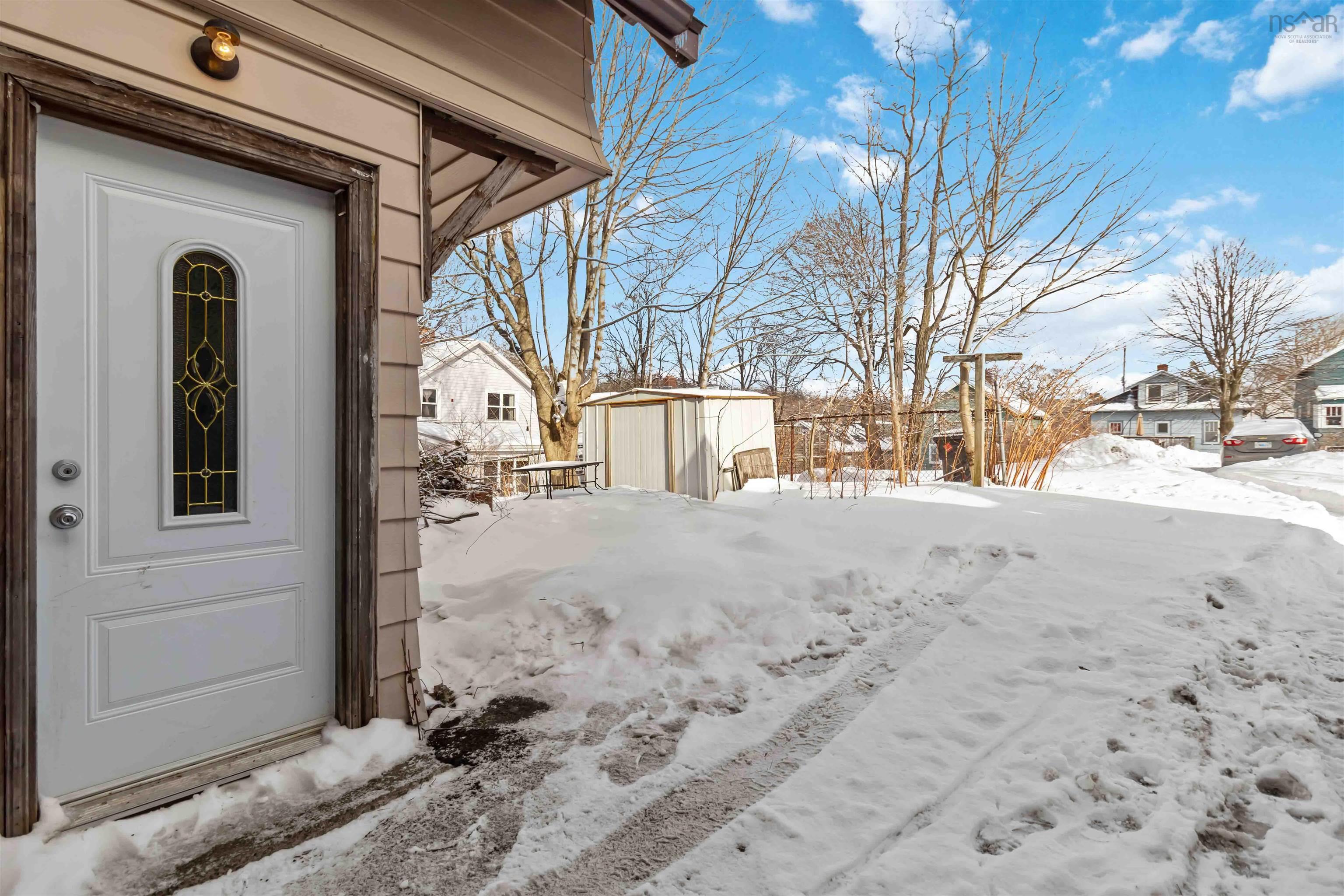 102 King Street, Dartmouth, NS (MLS 202602312)