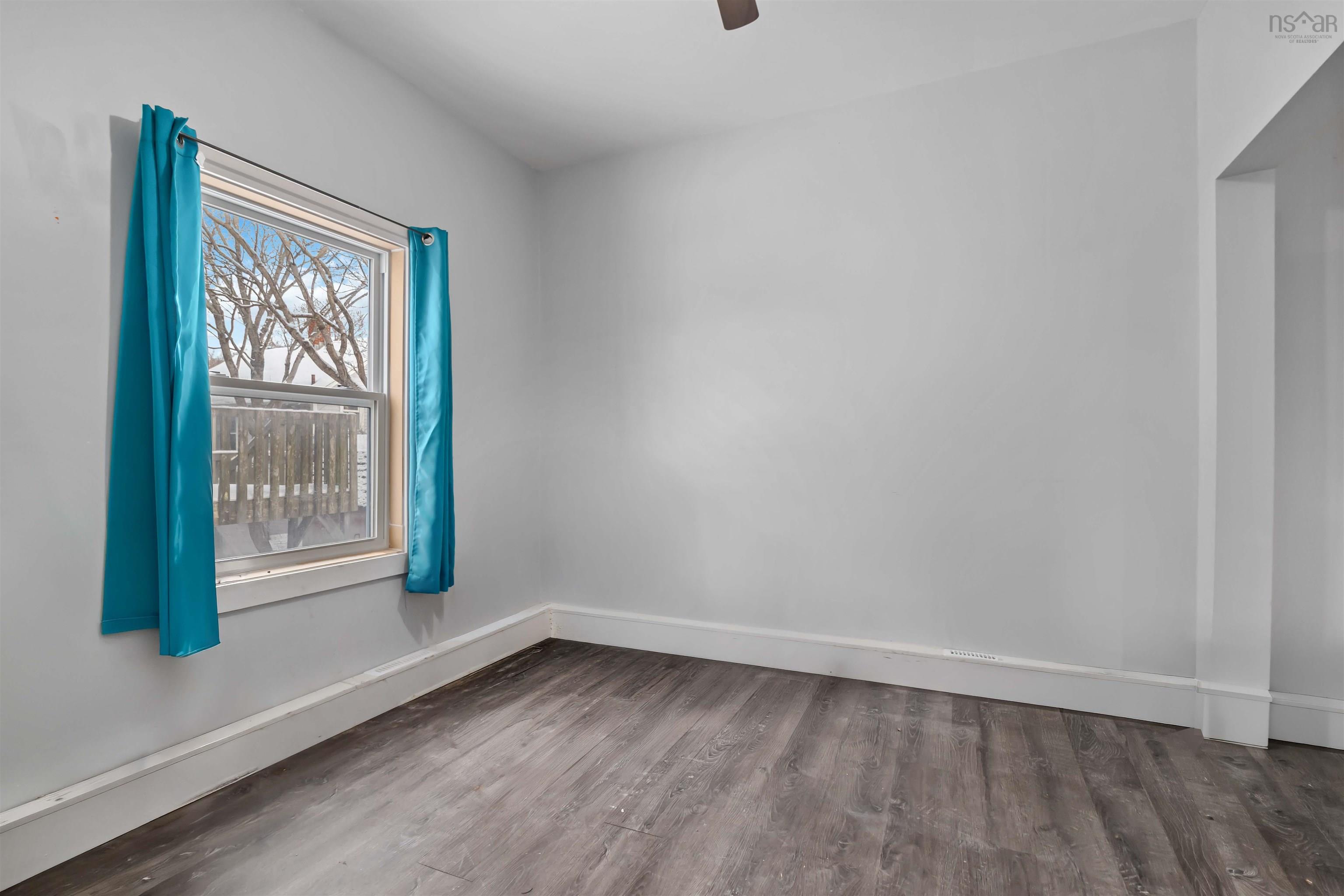 102 King Street, Dartmouth, NS (MLS 202602312)