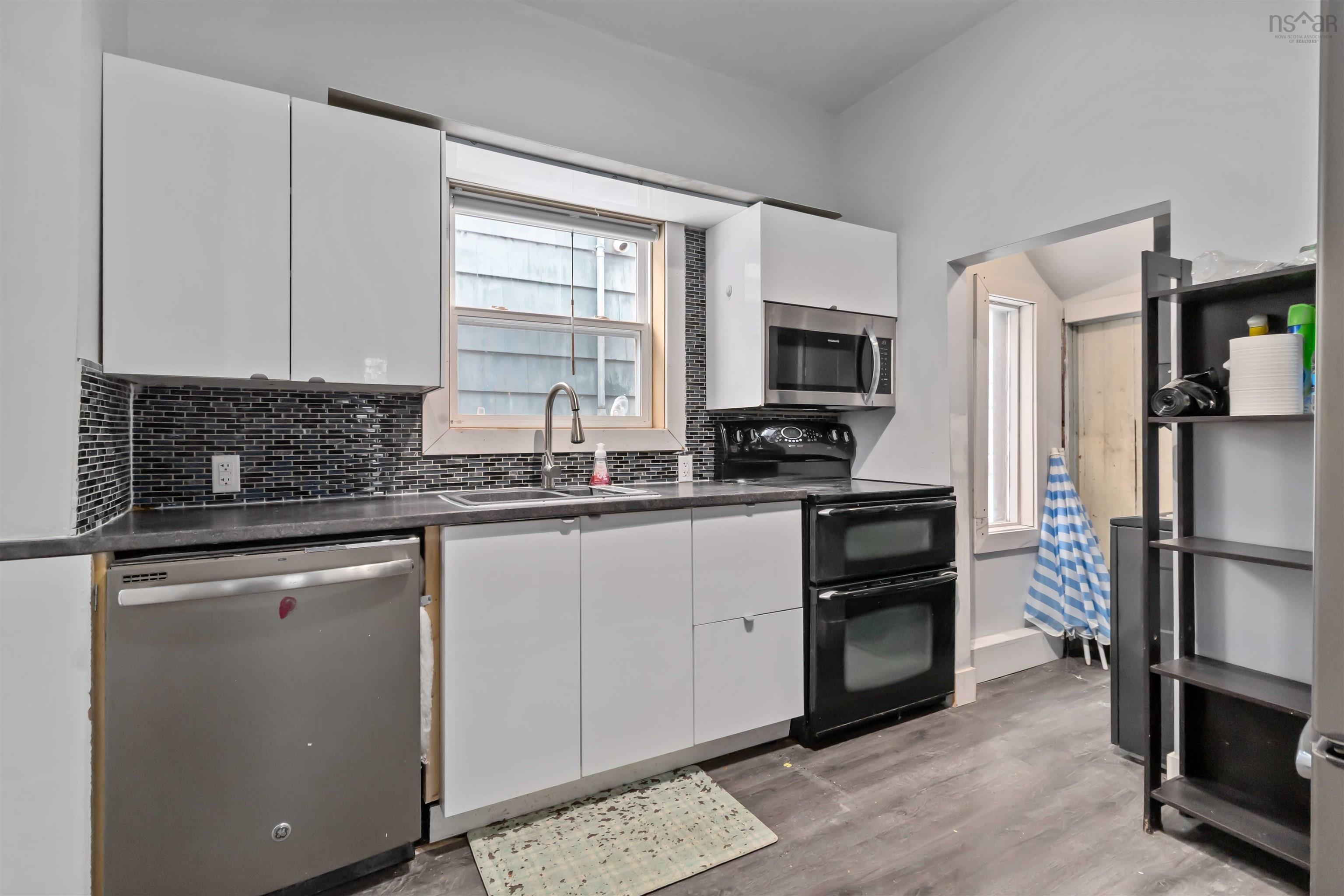 102 King Street, Dartmouth, NS (MLS 202602312)