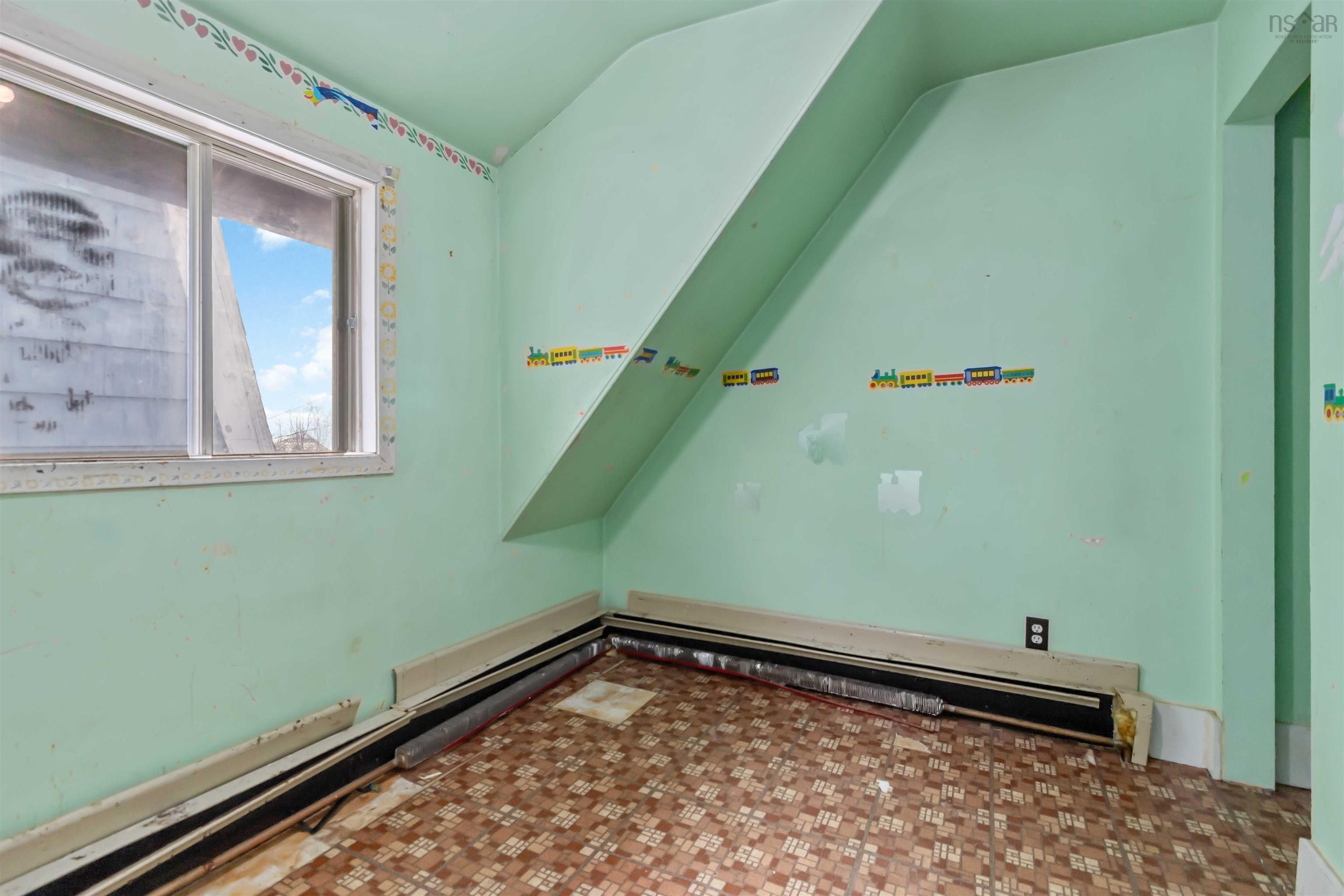 102 King Street, Dartmouth, NS (MLS 202602312)