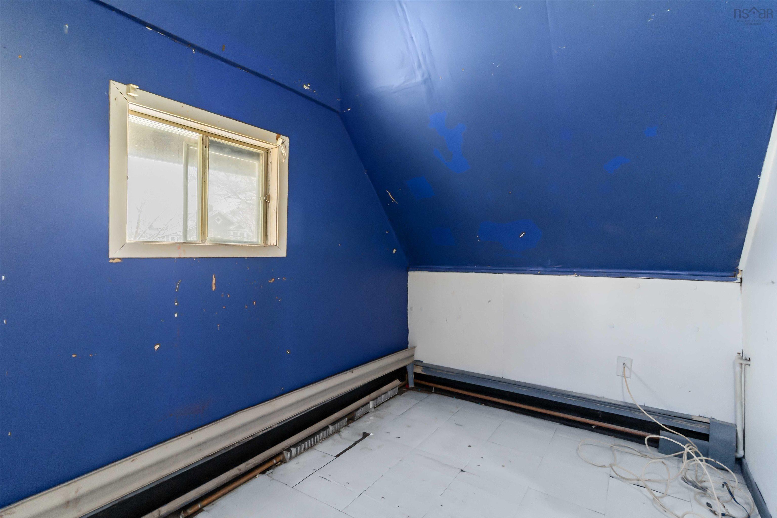 102 King Street, Dartmouth, NS (MLS 202602312)