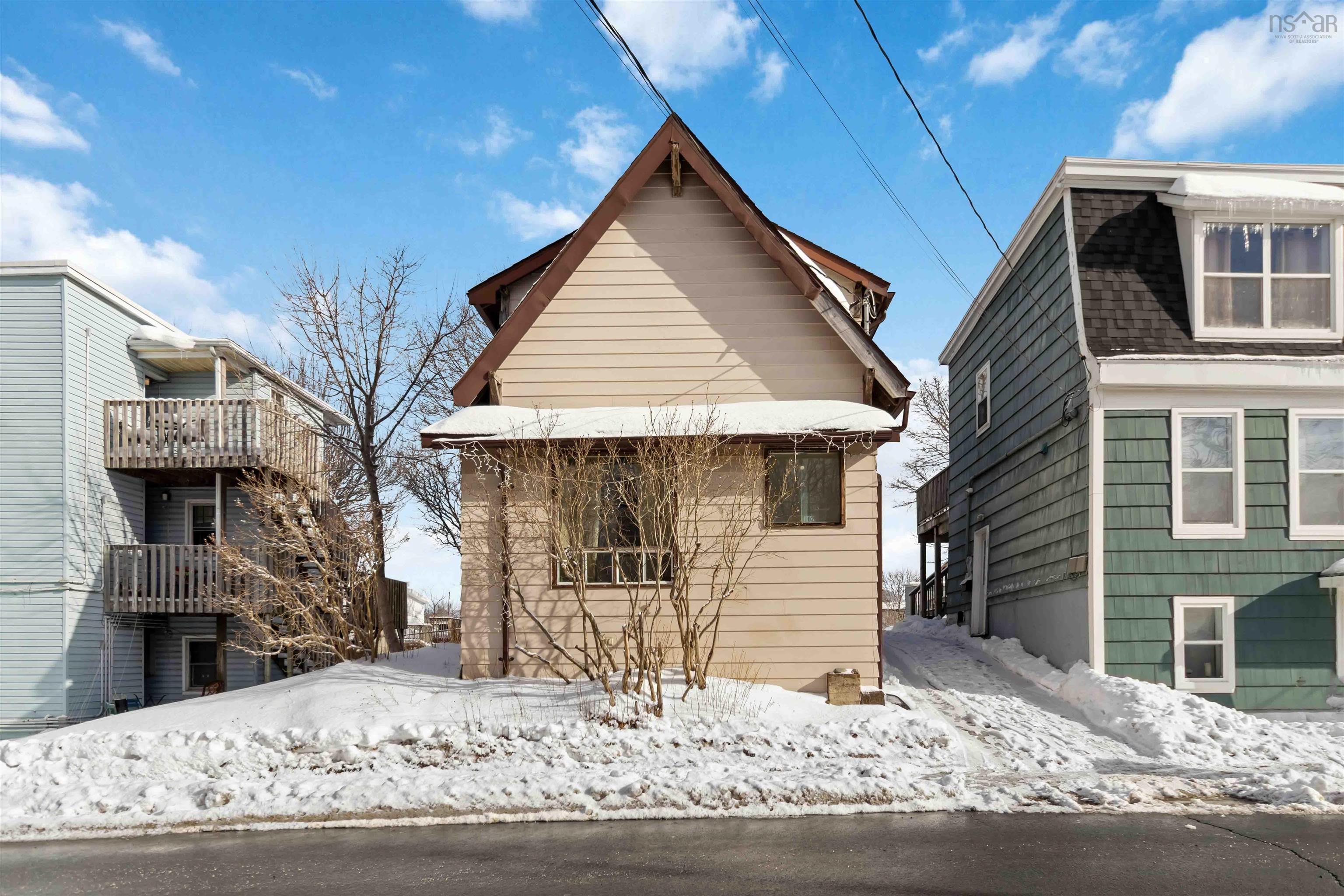 102 King Street, Dartmouth, NS (MLS 202602312)
