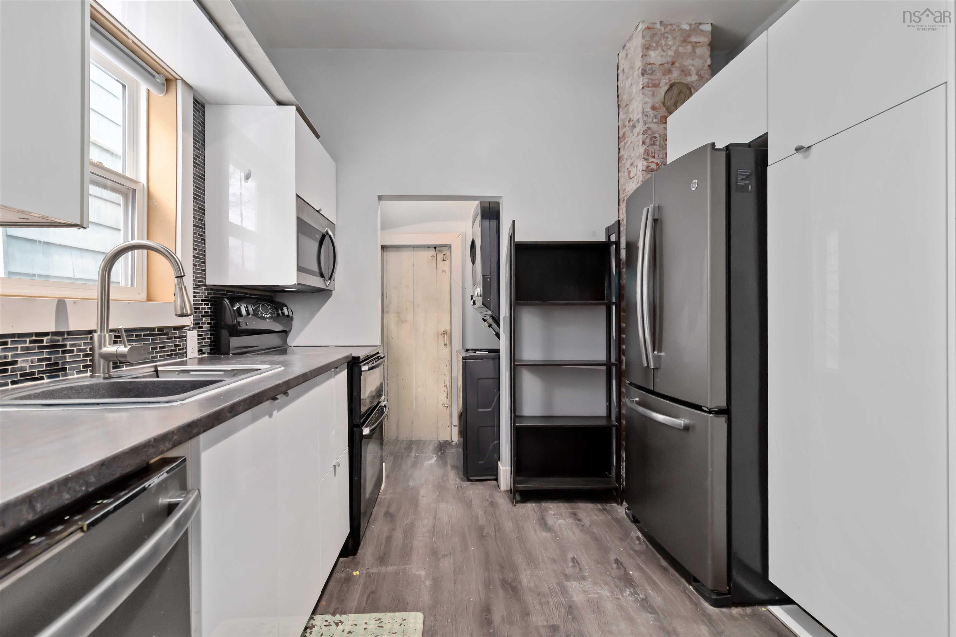 102 King Street, Dartmouth, NS (MLS 202602312)