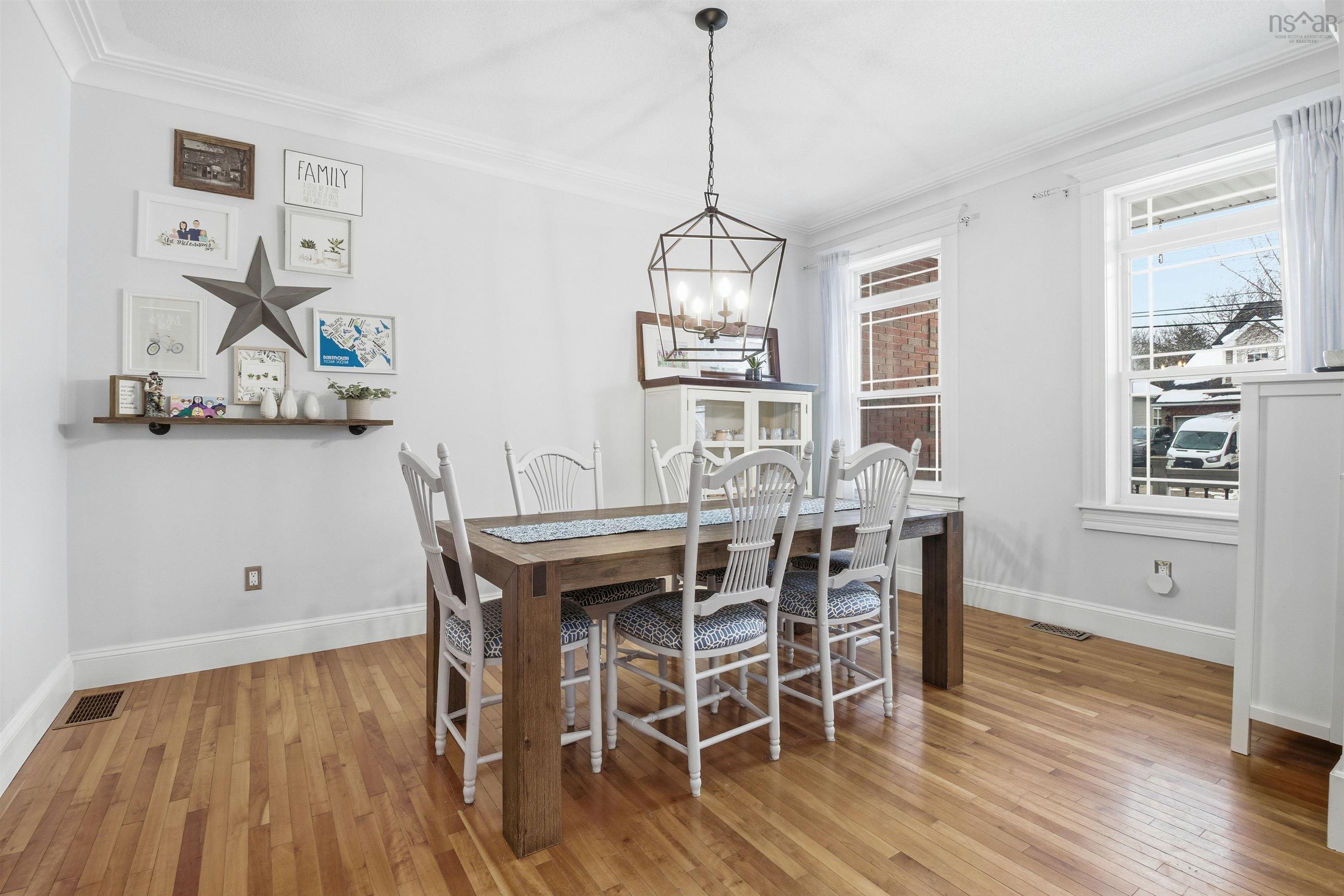 $849,900.00: 378 Portland Hills Drive, Dartmouth