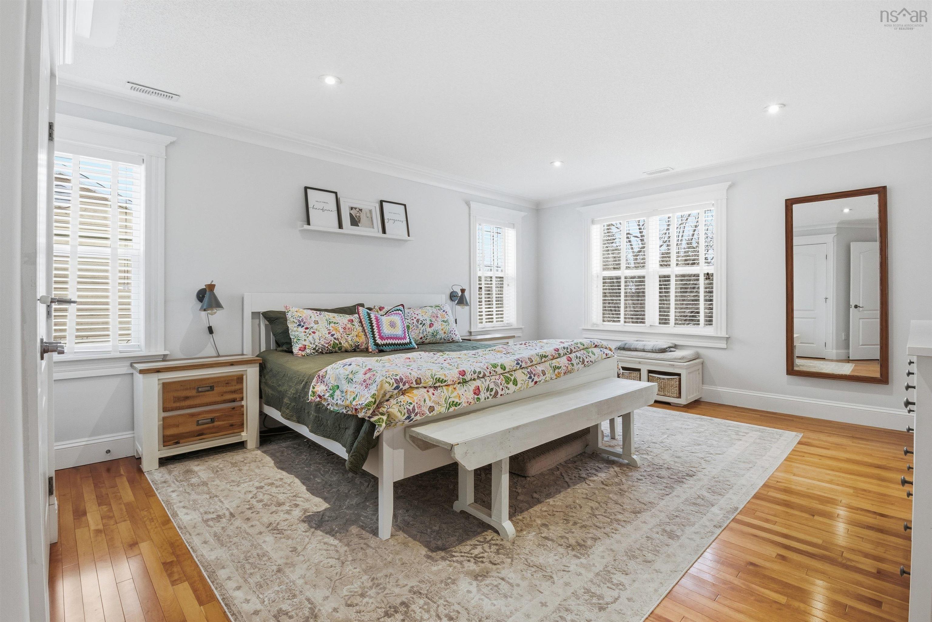 $849,900.00: 378 Portland Hills Drive, Dartmouth