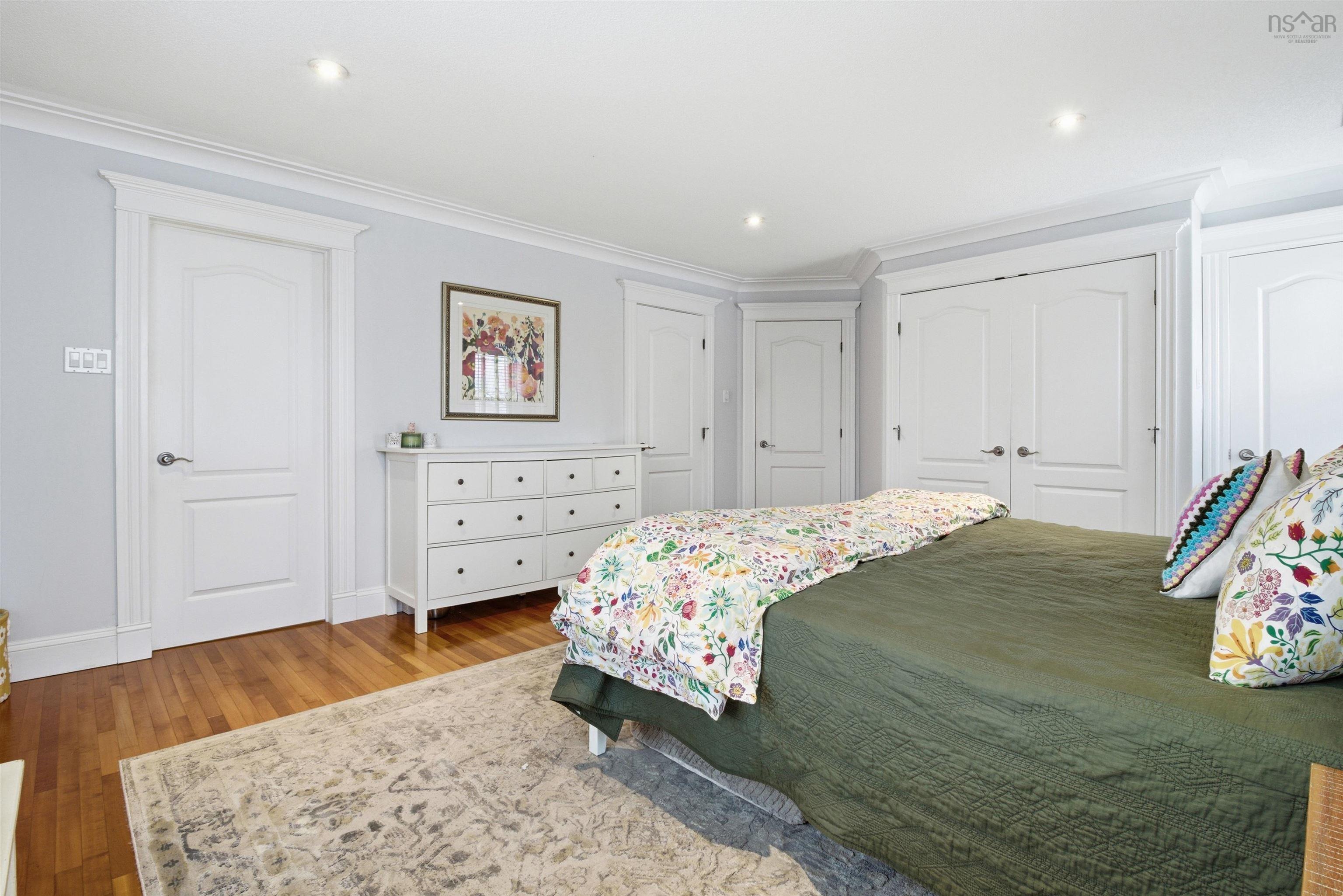 $849,900.00: 378 Portland Hills Drive, Dartmouth