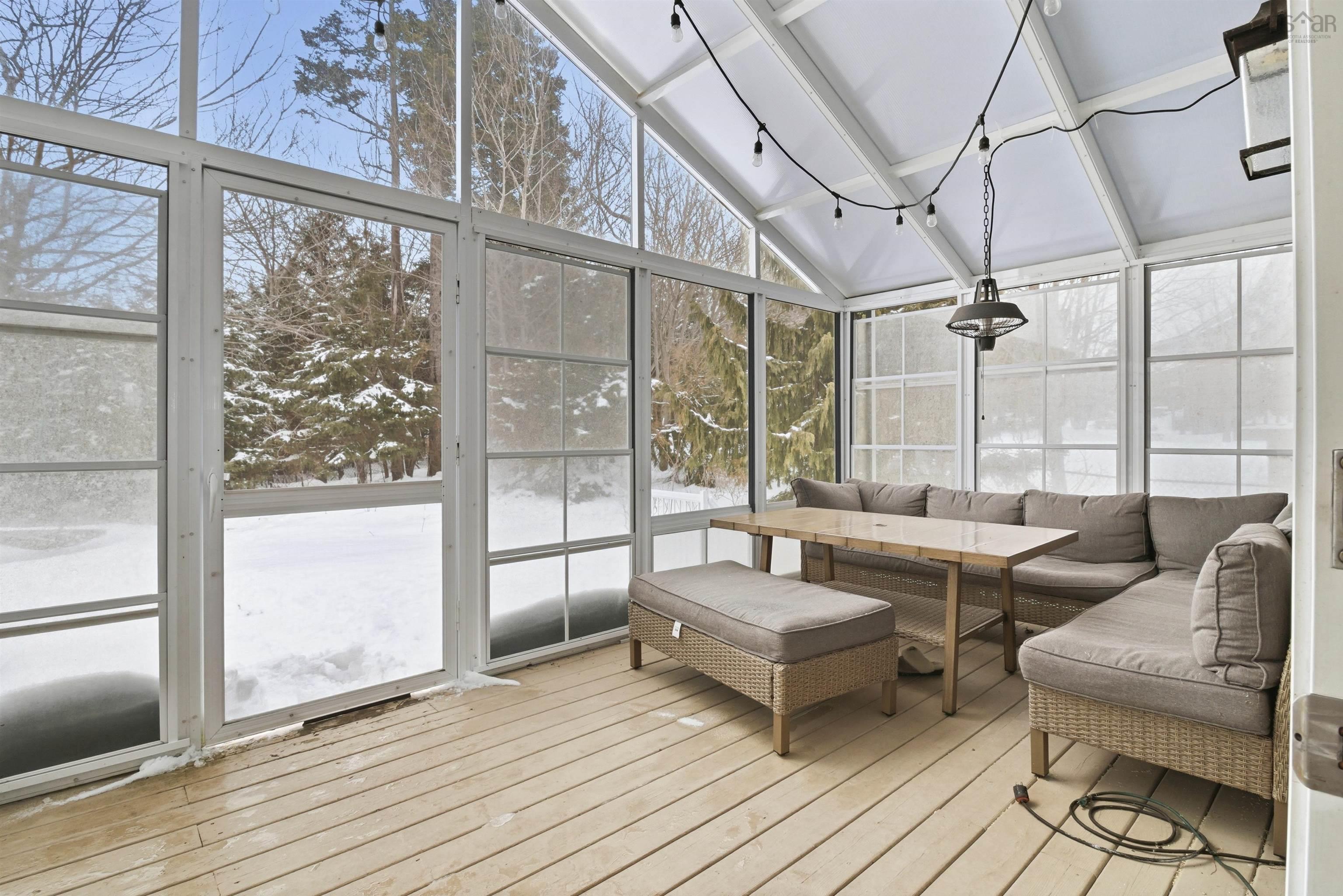 $849,900.00: 378 Portland Hills Drive, Dartmouth