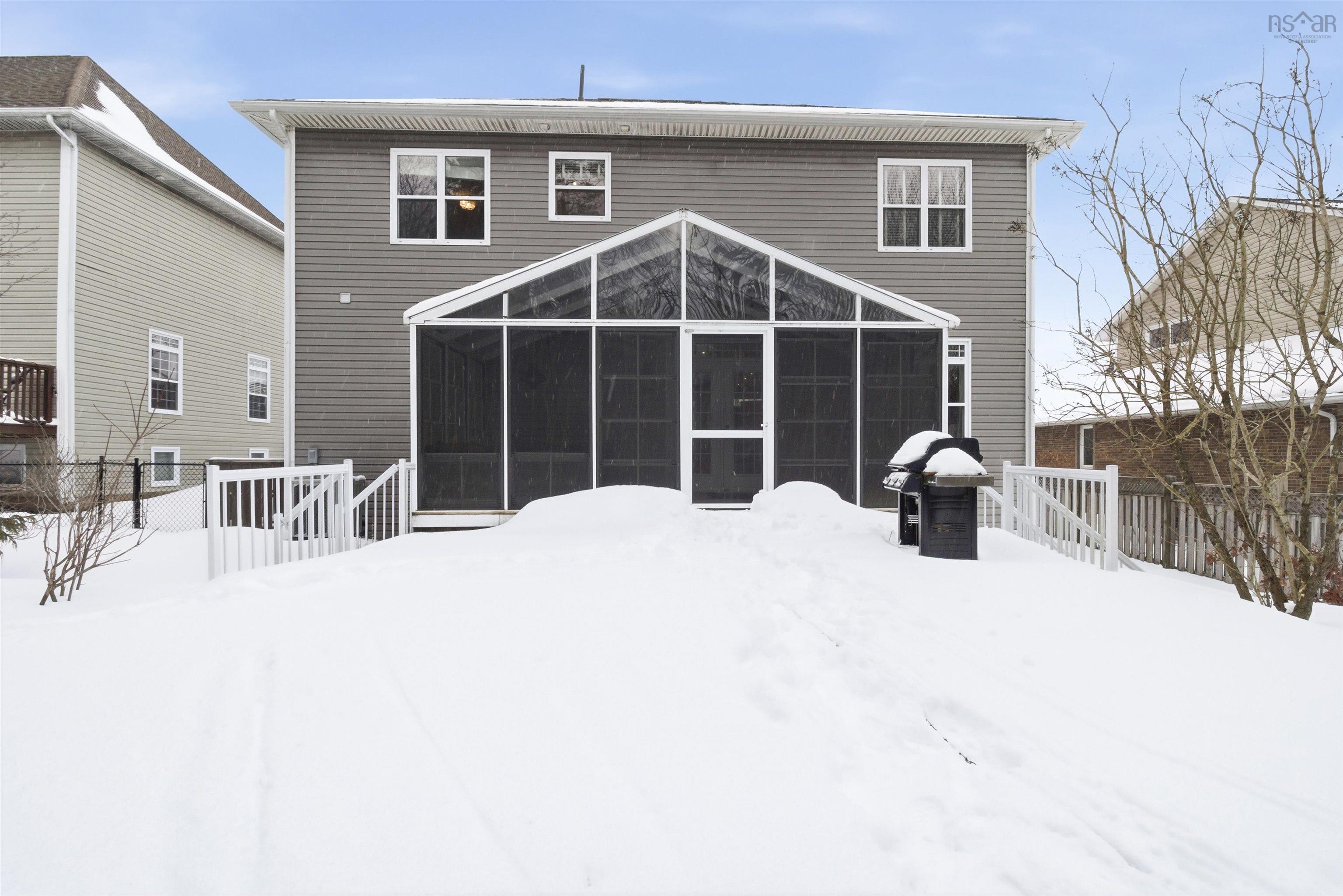 $849,900.00: 378 Portland Hills Drive, Dartmouth