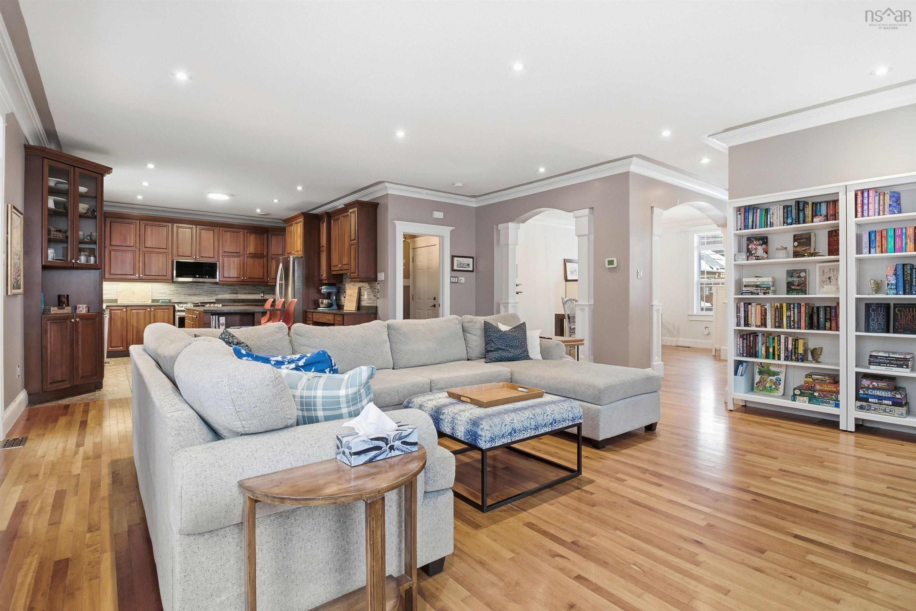 $849,900.00: 378 Portland Hills Drive, Dartmouth