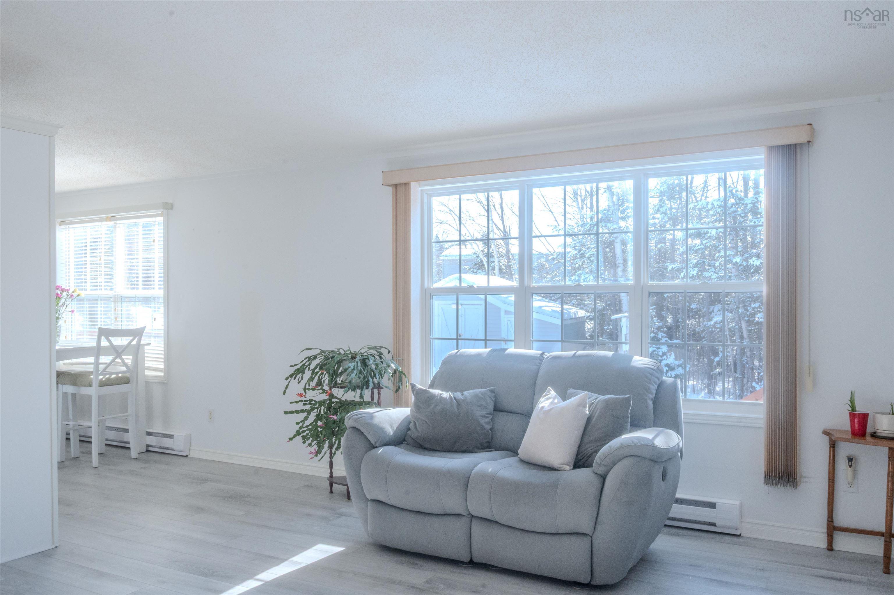 $184,900.00: 20 Cook Drive, East River