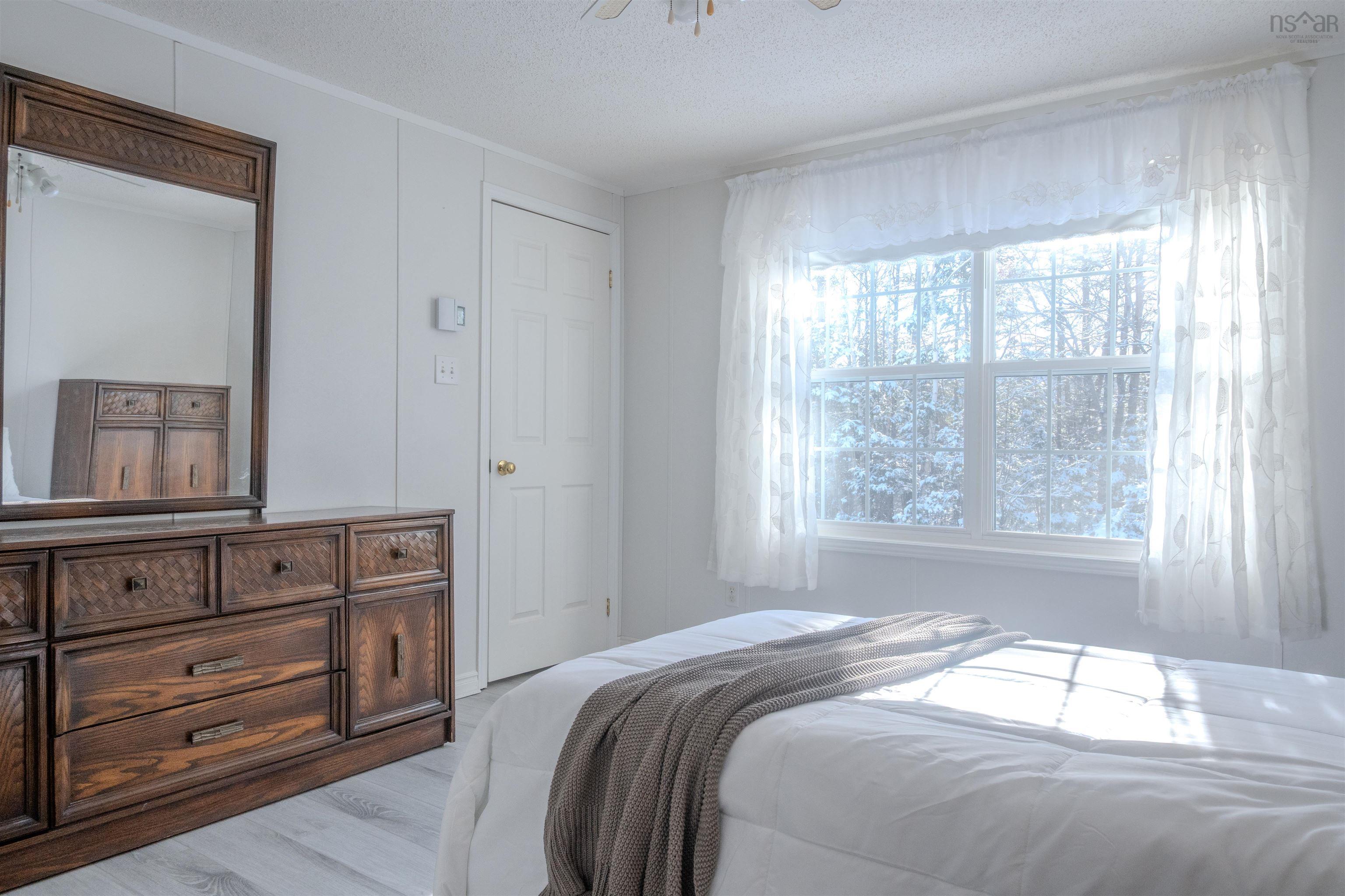 $184,900.00: 20 Cook Drive, East River