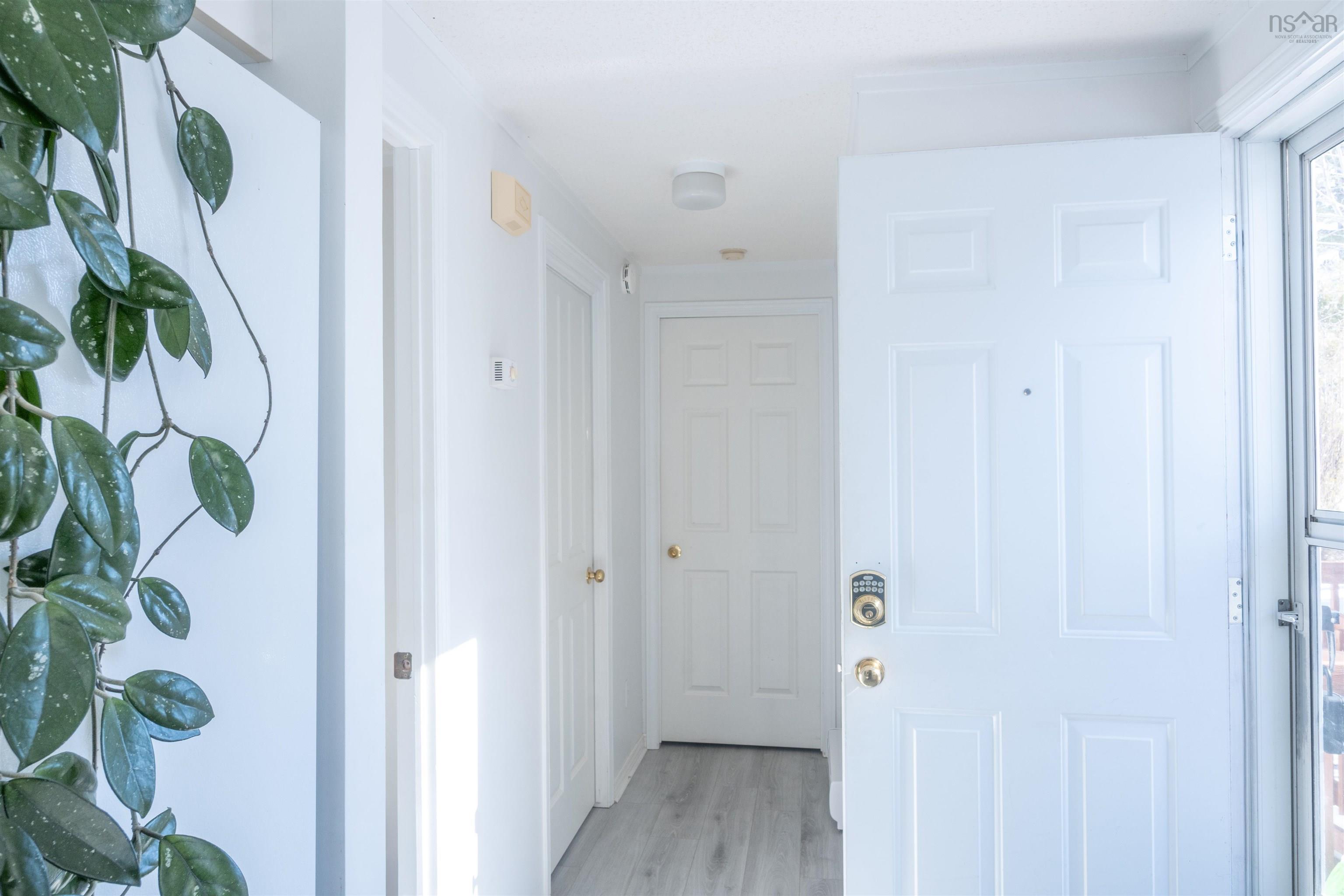 $184,900.00: 20 Cook Drive, East River