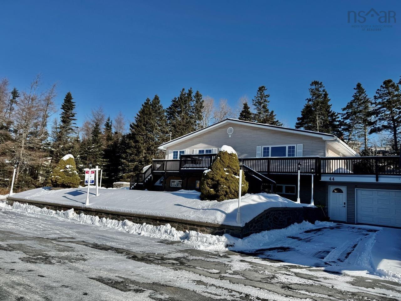 $679,500.00: 44 Lahey Drive, West Lawrencetown