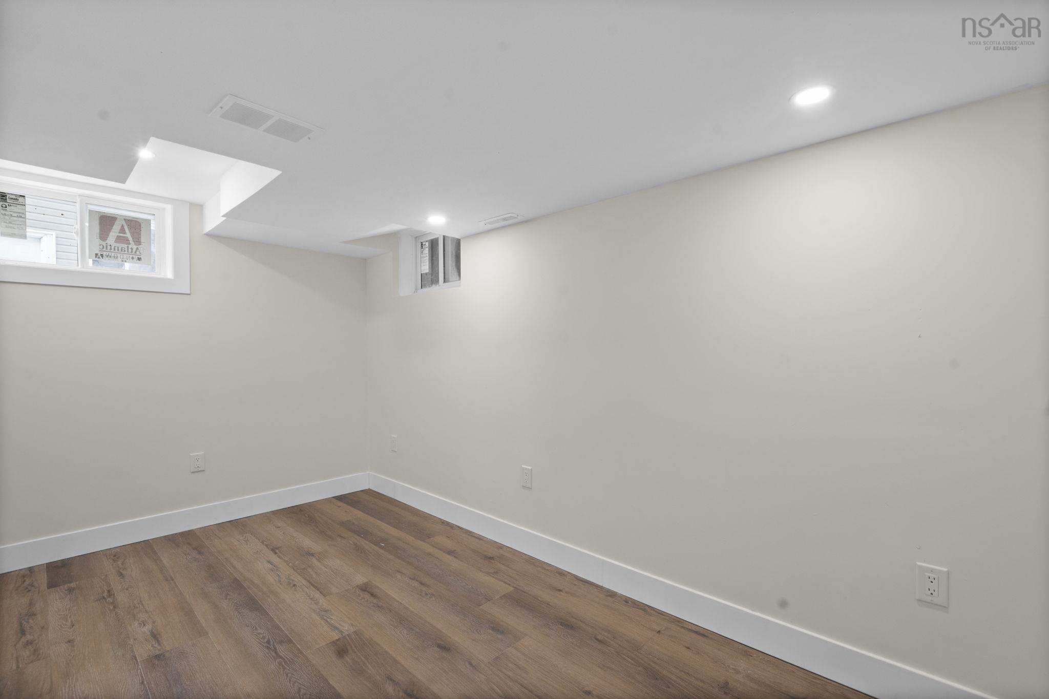 $449,900.00: 33-A Kennedy Drive, Dartmouth