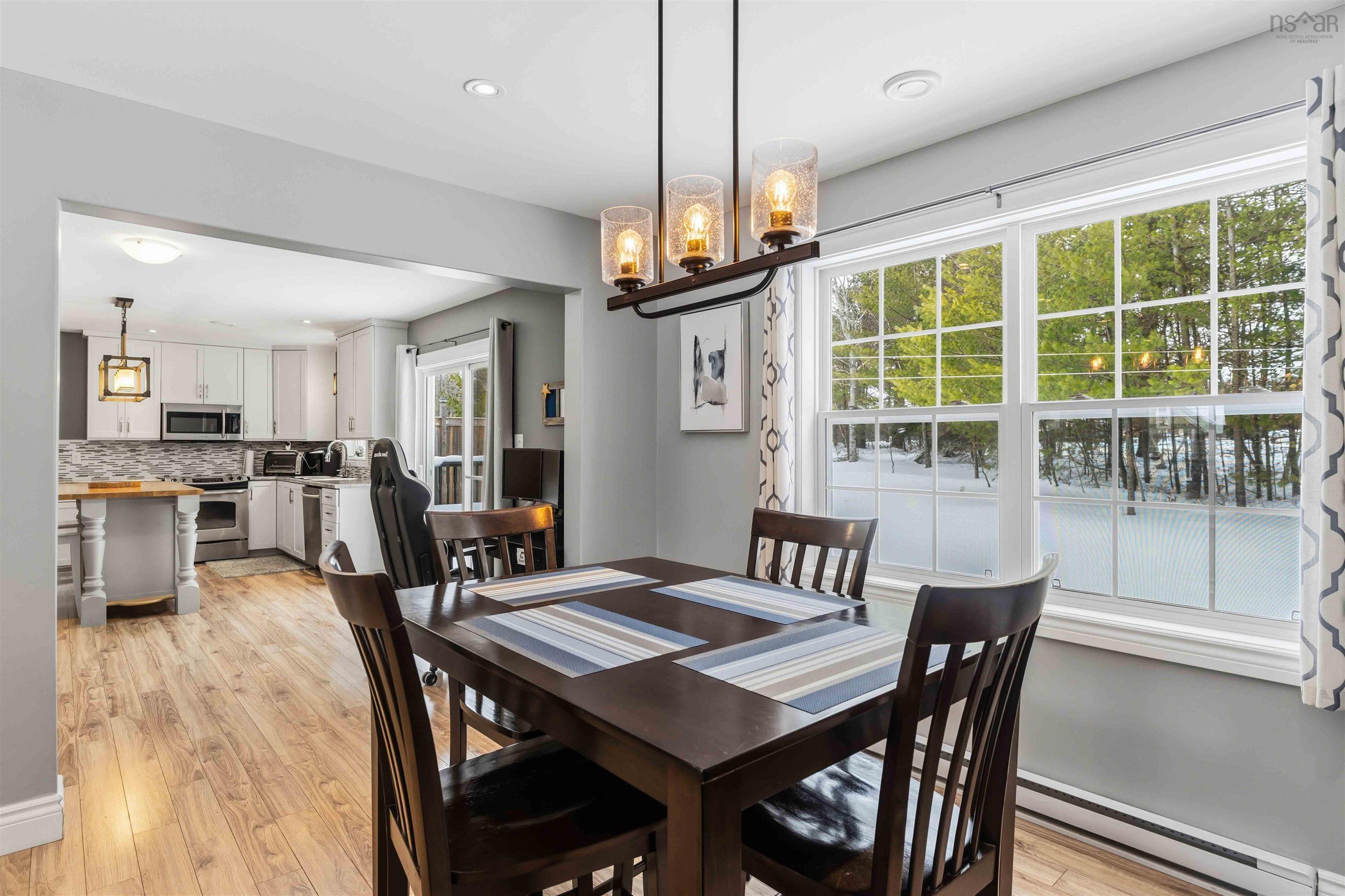 $564,900.00: 164 Belle Drive, Meadowvale