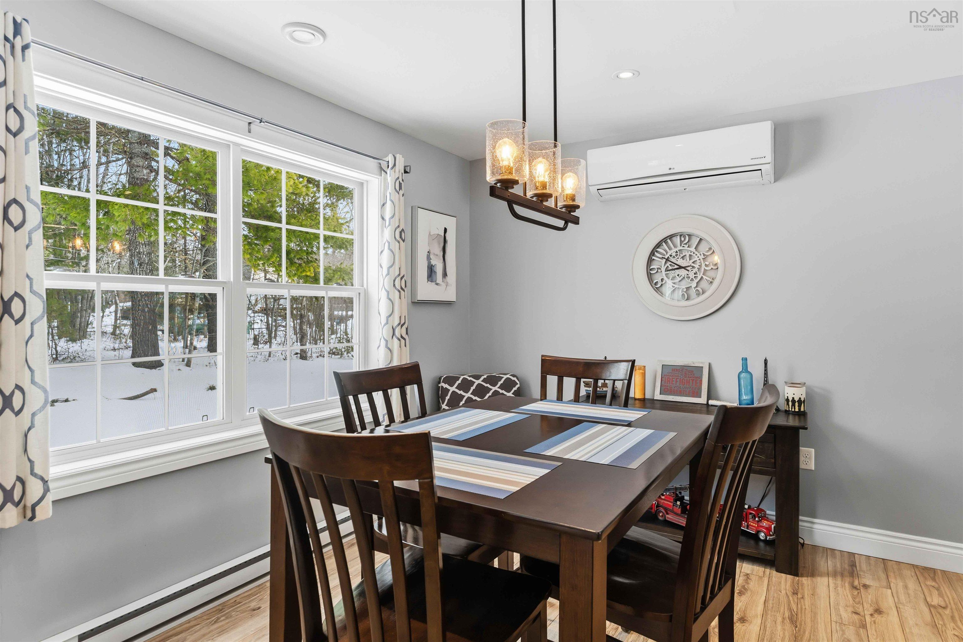 $564,900.00: 164 Belle Drive, Meadowvale