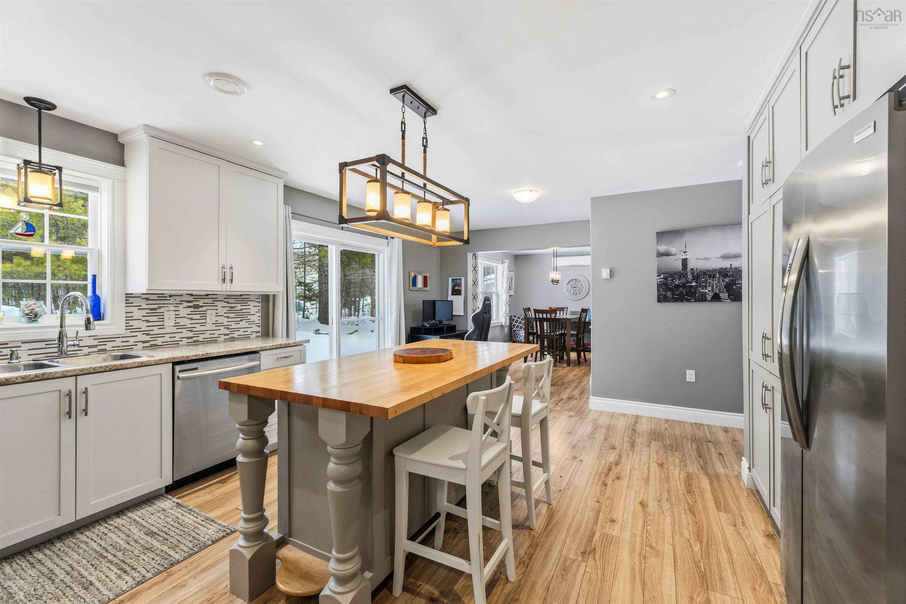 $564,900.00: 164 Belle Drive, Meadowvale