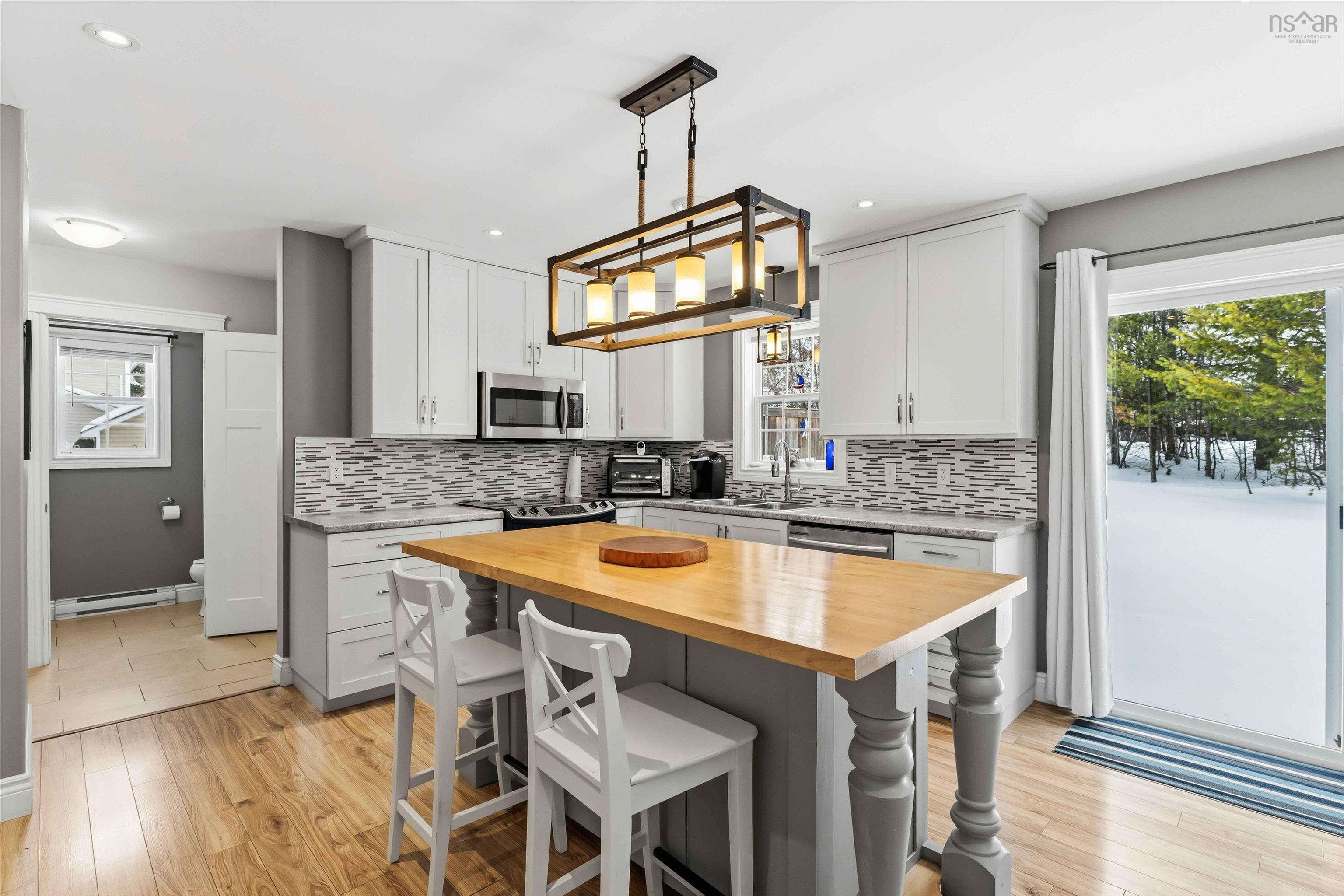 $564,900.00: 164 Belle Drive, Meadowvale