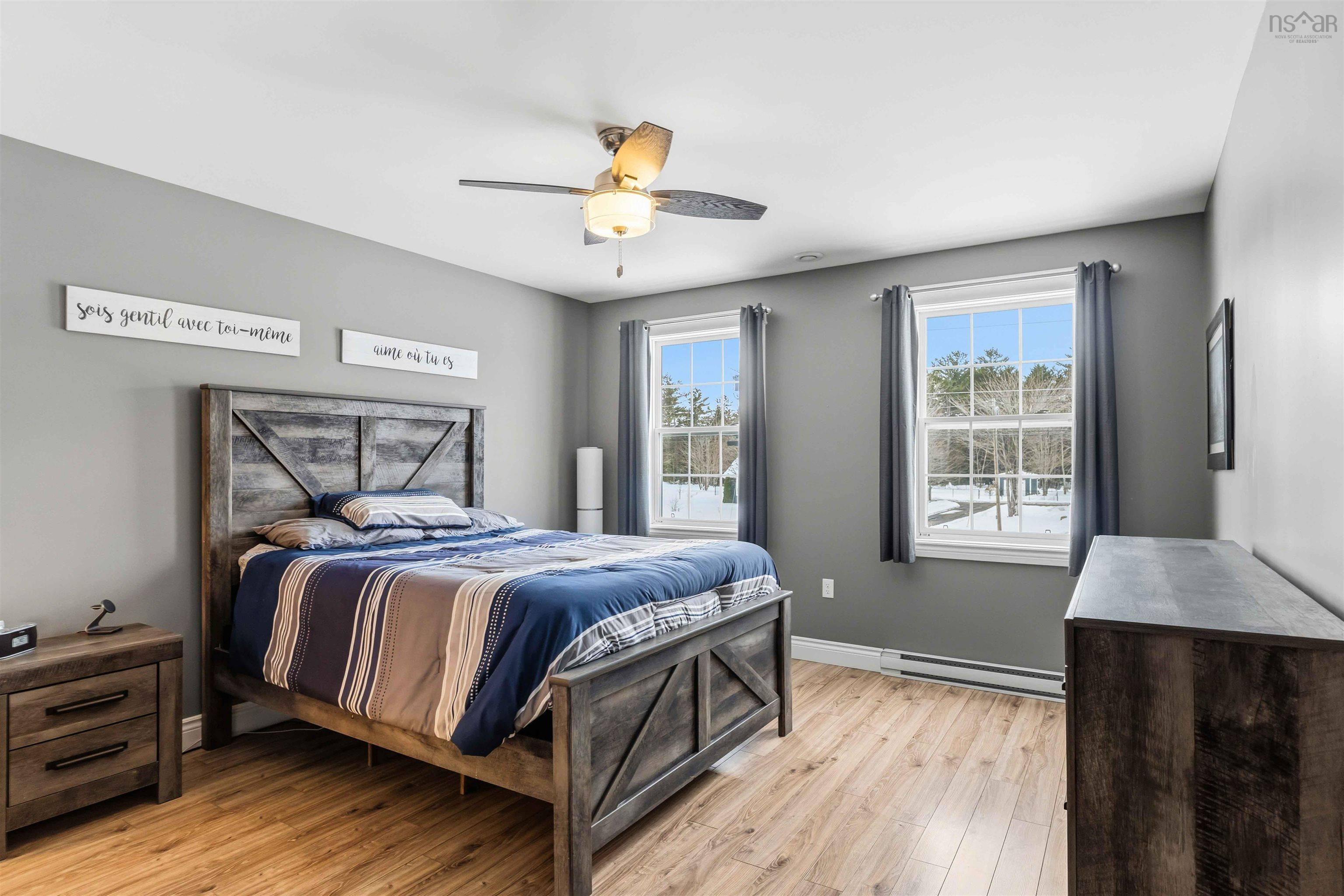 $564,900.00: 164 Belle Drive, Meadowvale